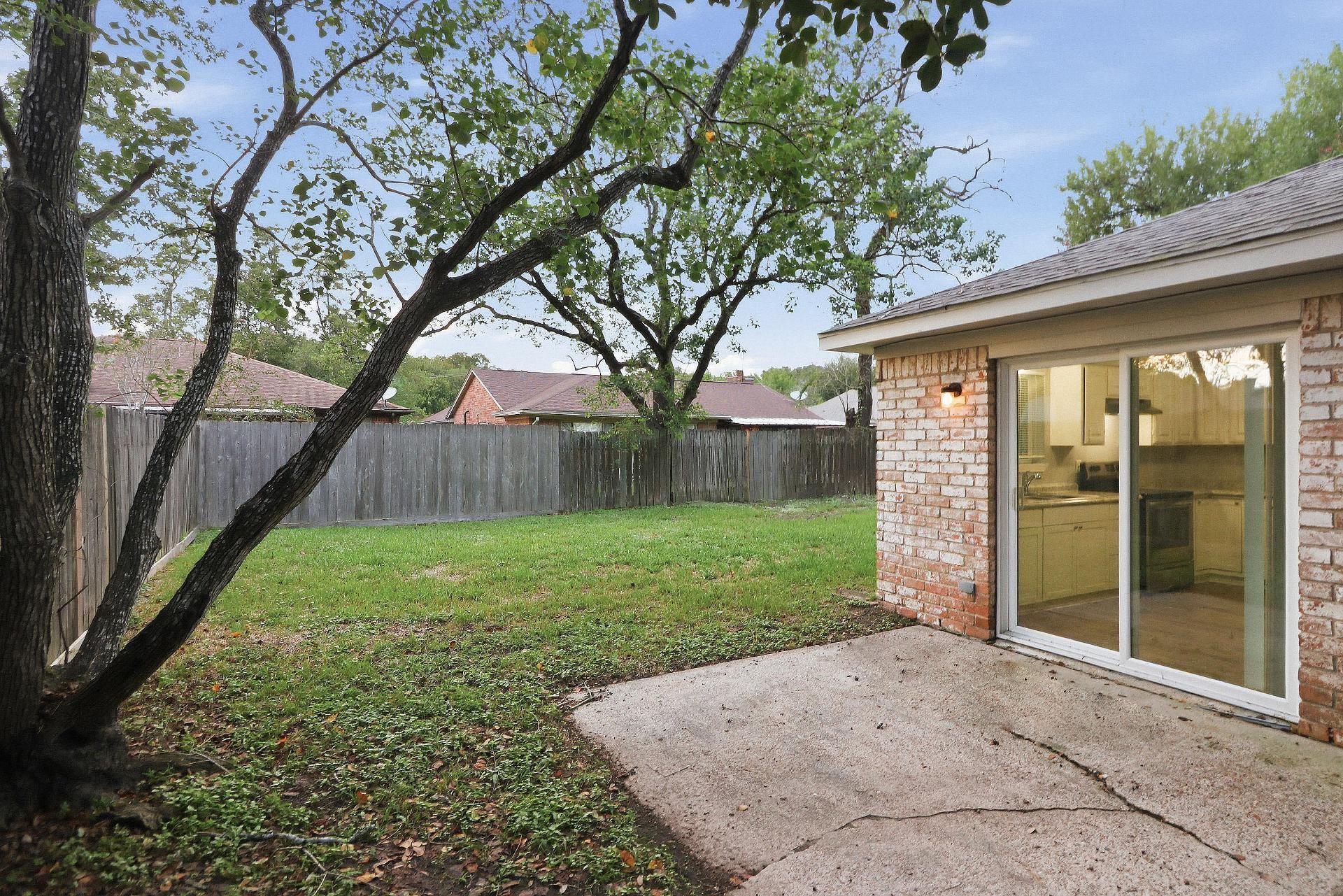 12615 Enchanted Path Drive, Houston, TX 77044
