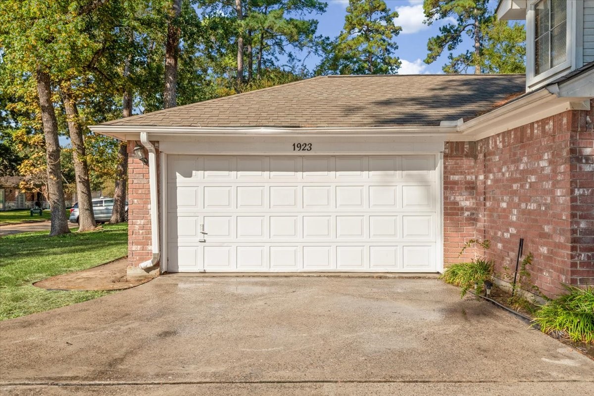 1923 Havenhouse Drive, Spring, TX 77386