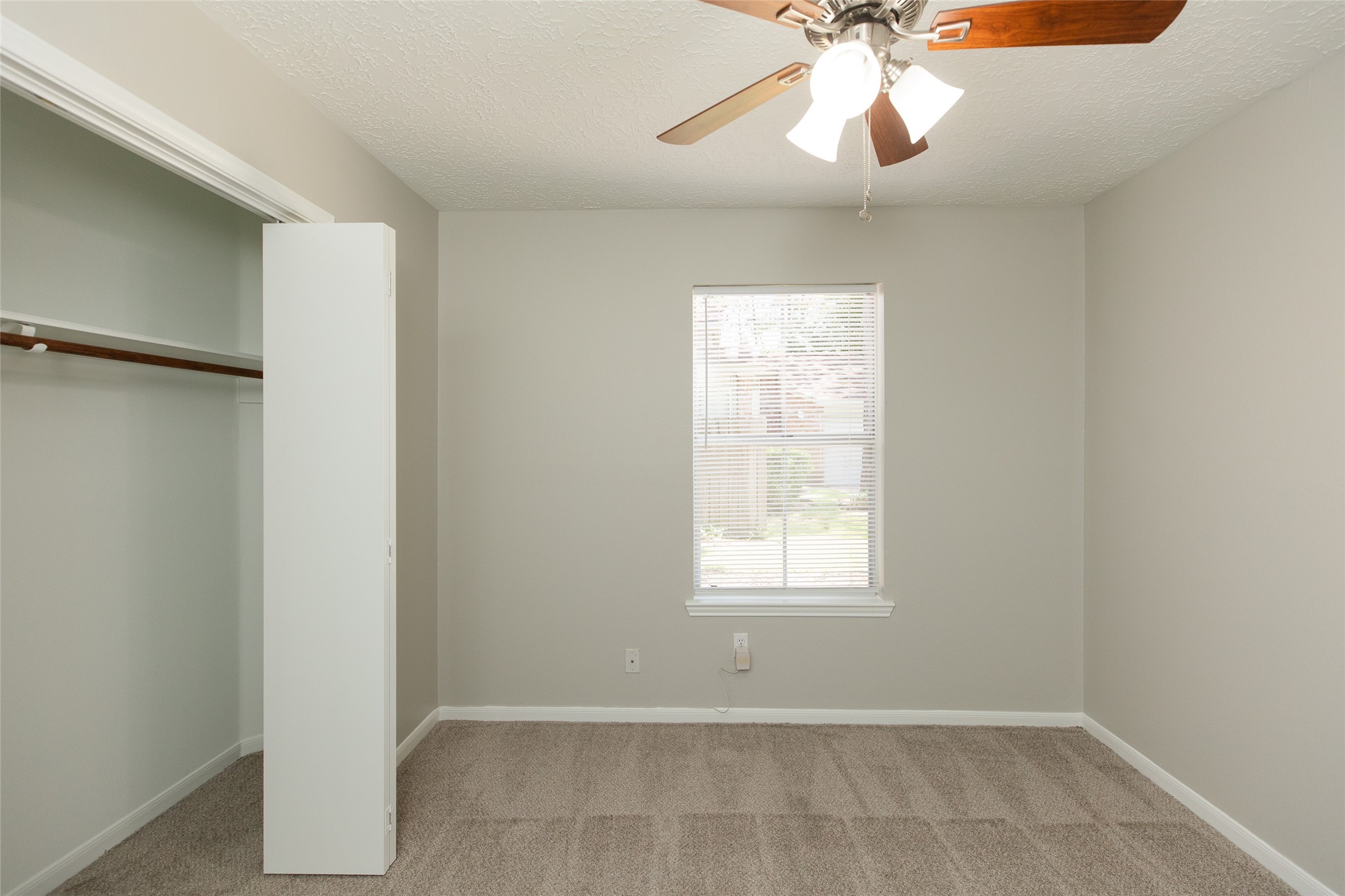 1923 Havenhouse Drive, Spring, TX 77386