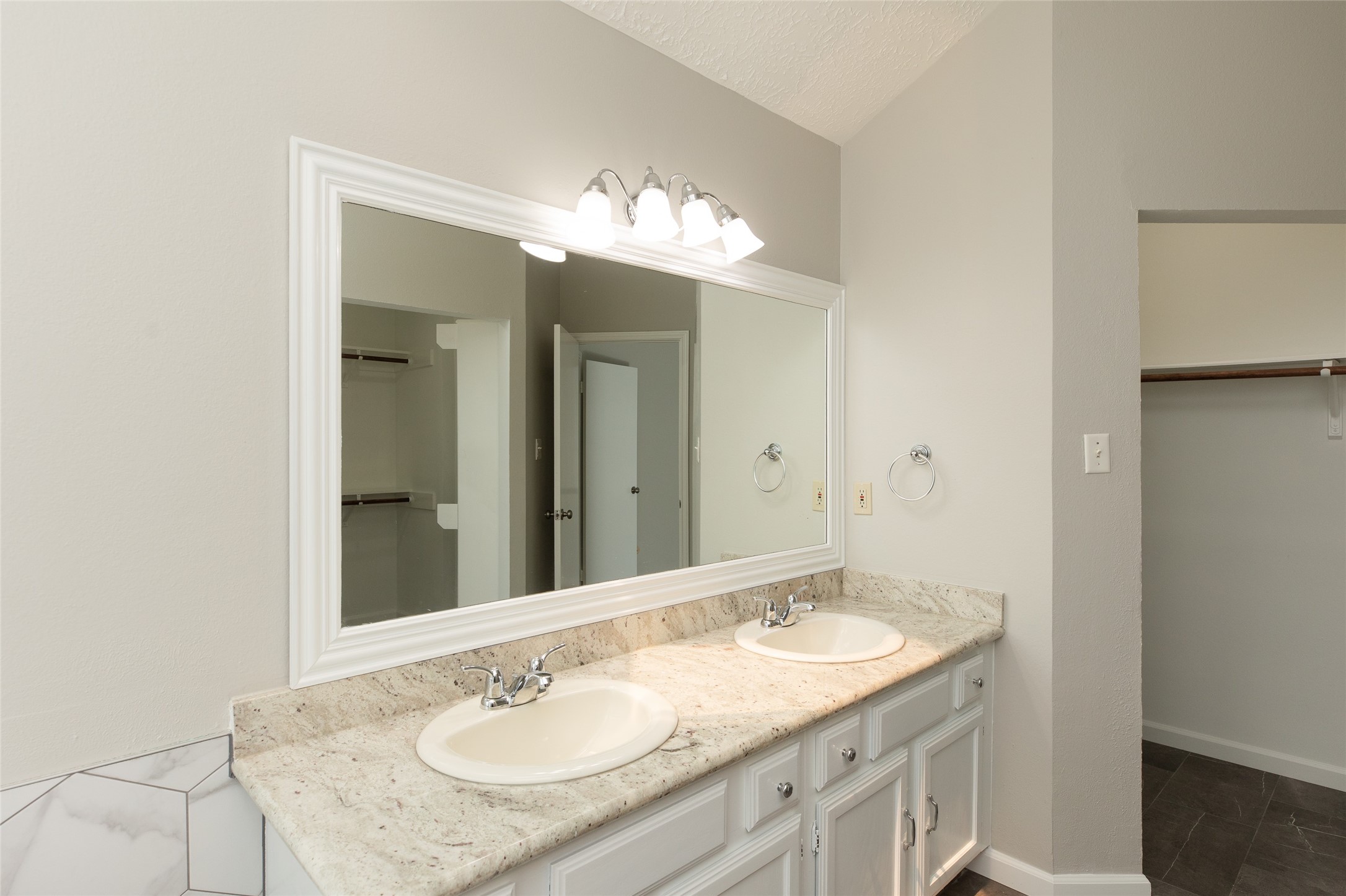 1923 Havenhouse Drive, Spring, TX 77386