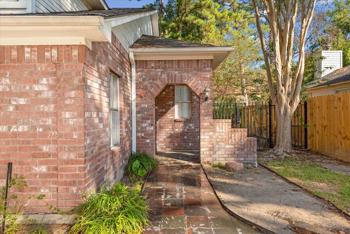 1923 Havenhouse Drive, Spring, TX 77386
