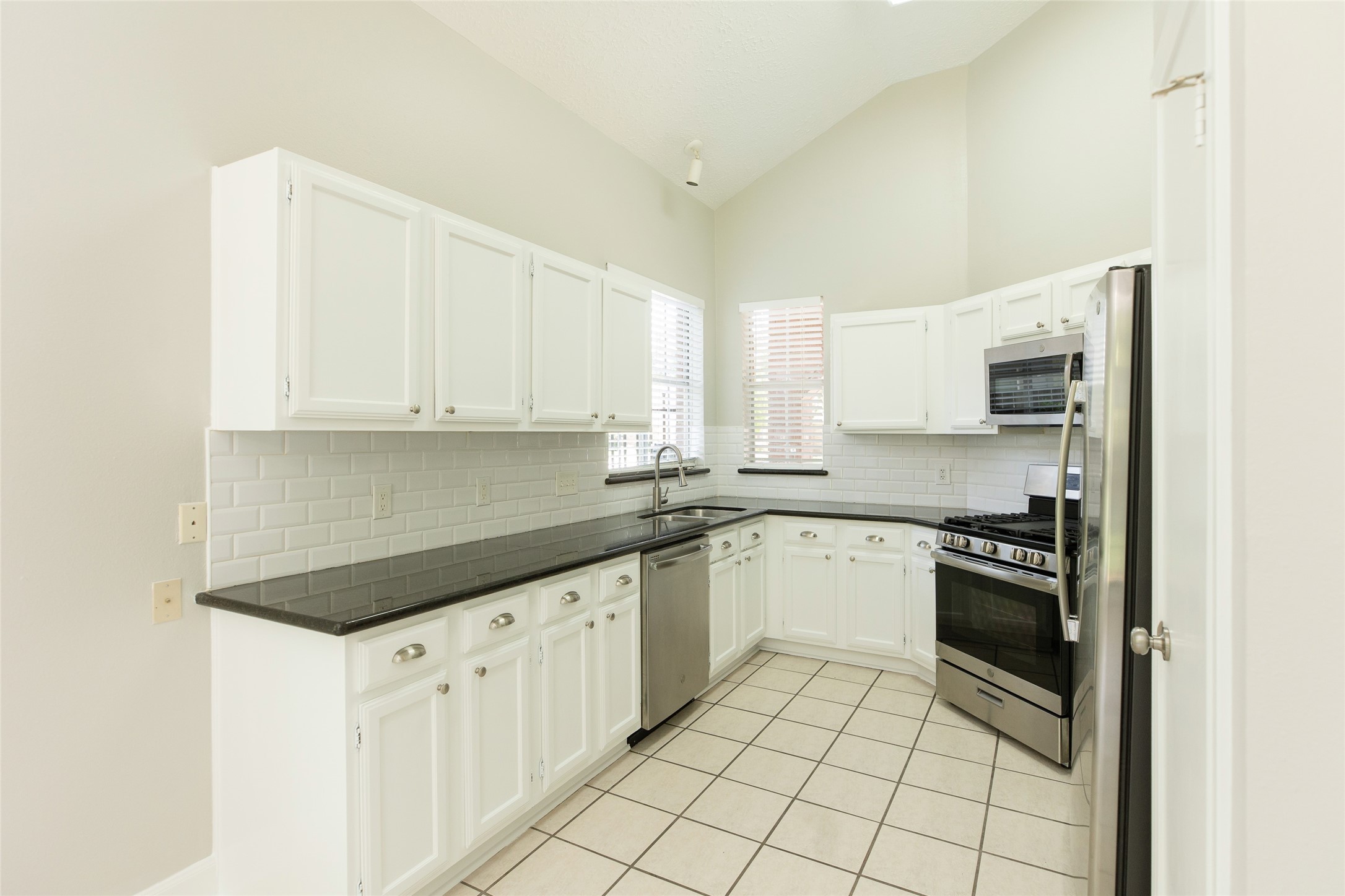 1923 Havenhouse Drive, Spring, TX 77386