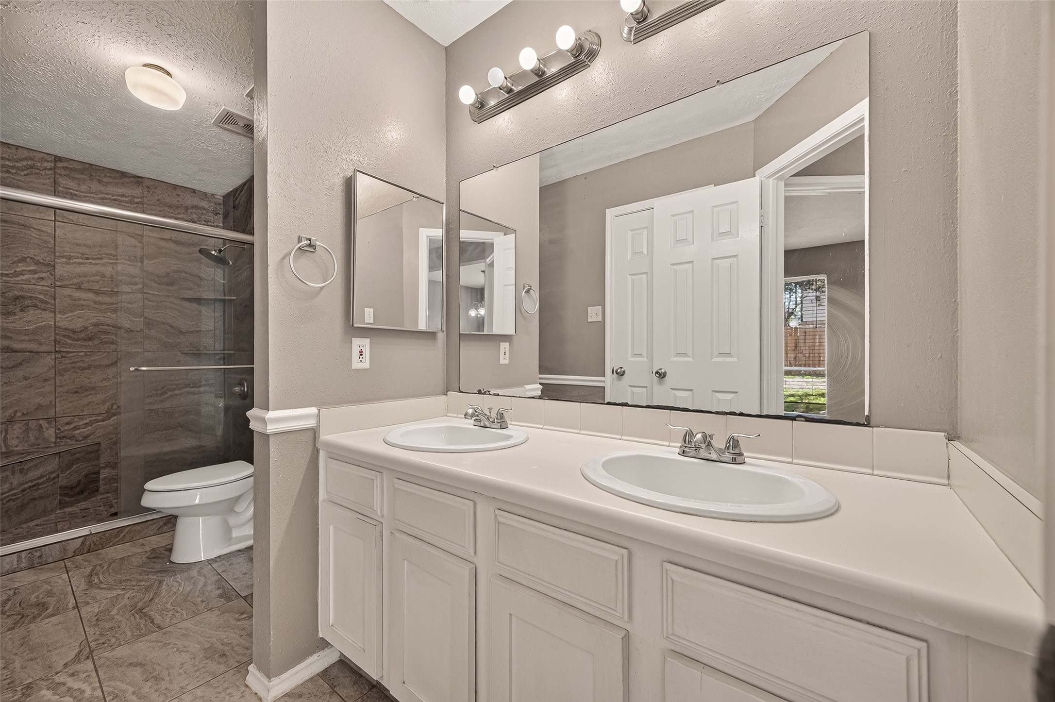 19411 Stillhouse Drive, Tomball, TX 77375