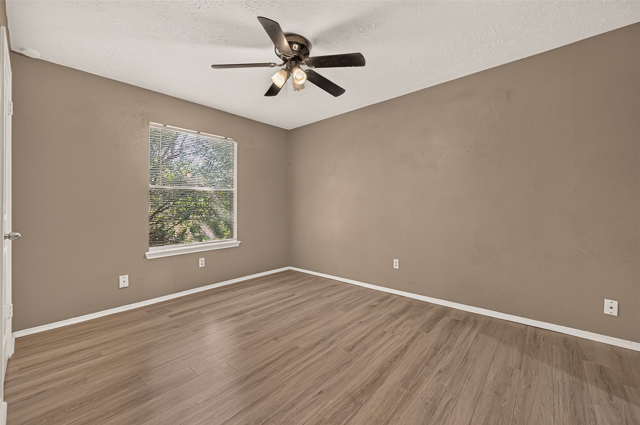 19411 Stillhouse Drive, Tomball, TX 77375