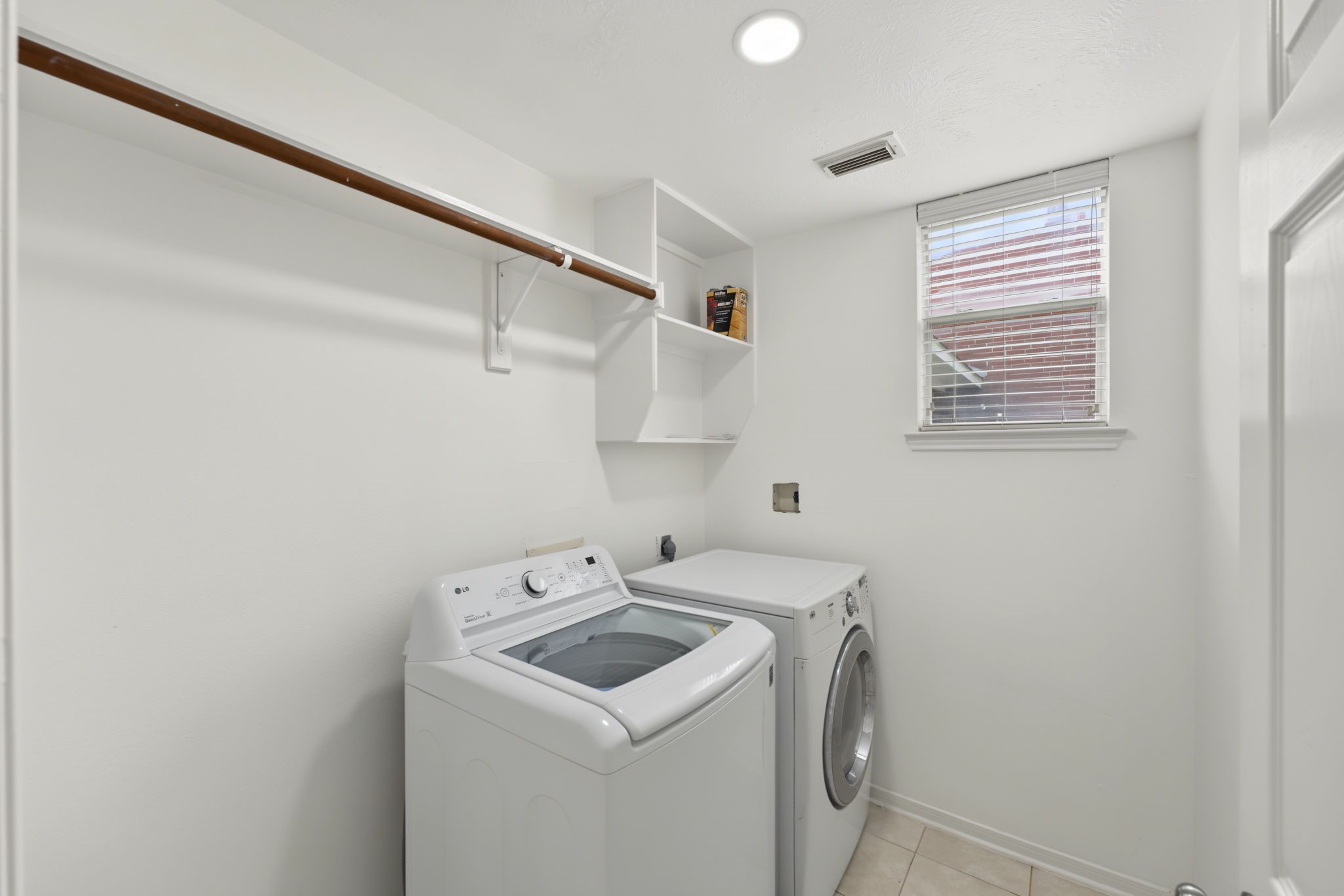 2502 Meadow Tree Lane, Spring, TX 77388
