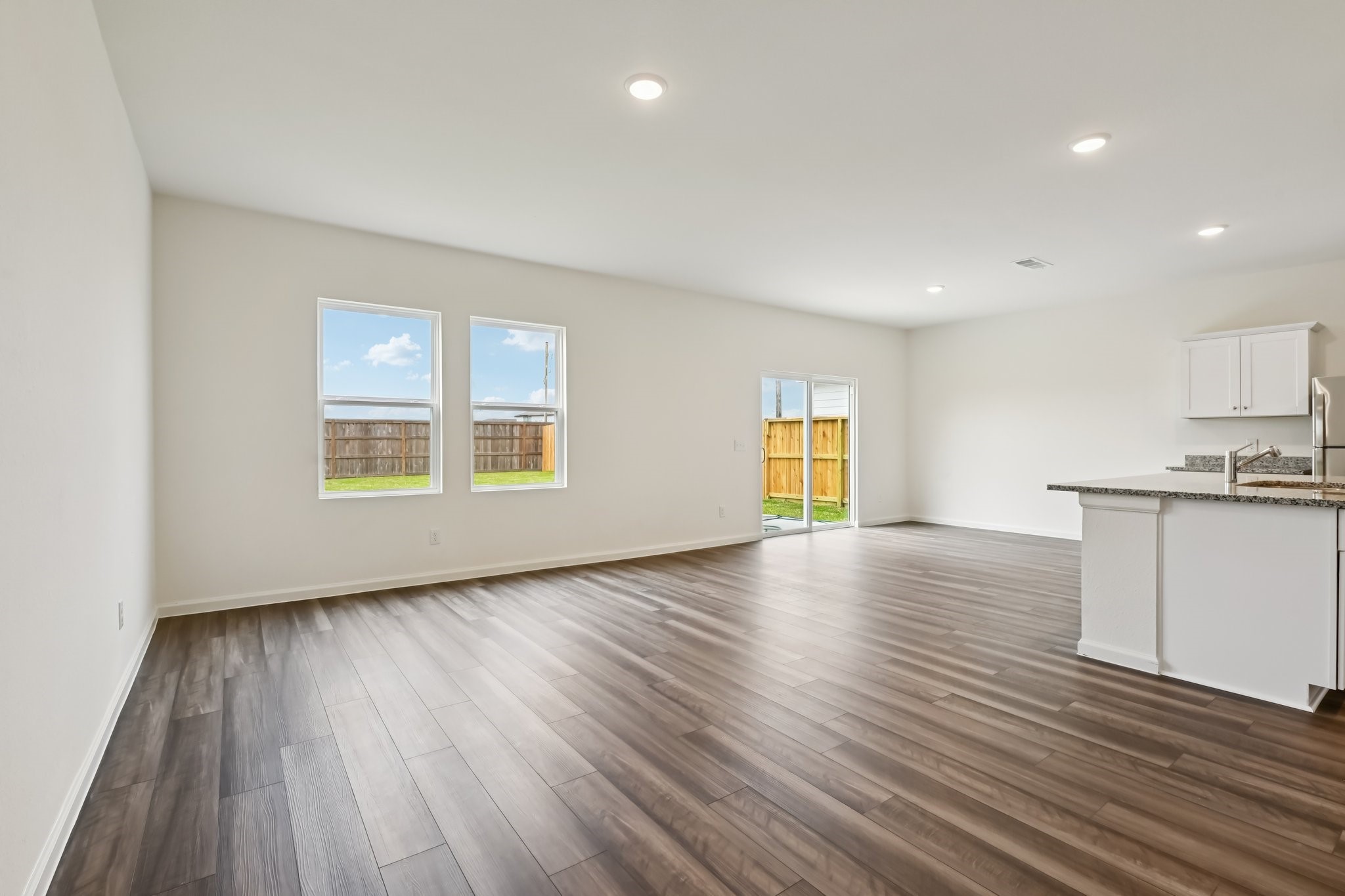 2422 Evergreen Falls Drive, Crosby, TX 77532