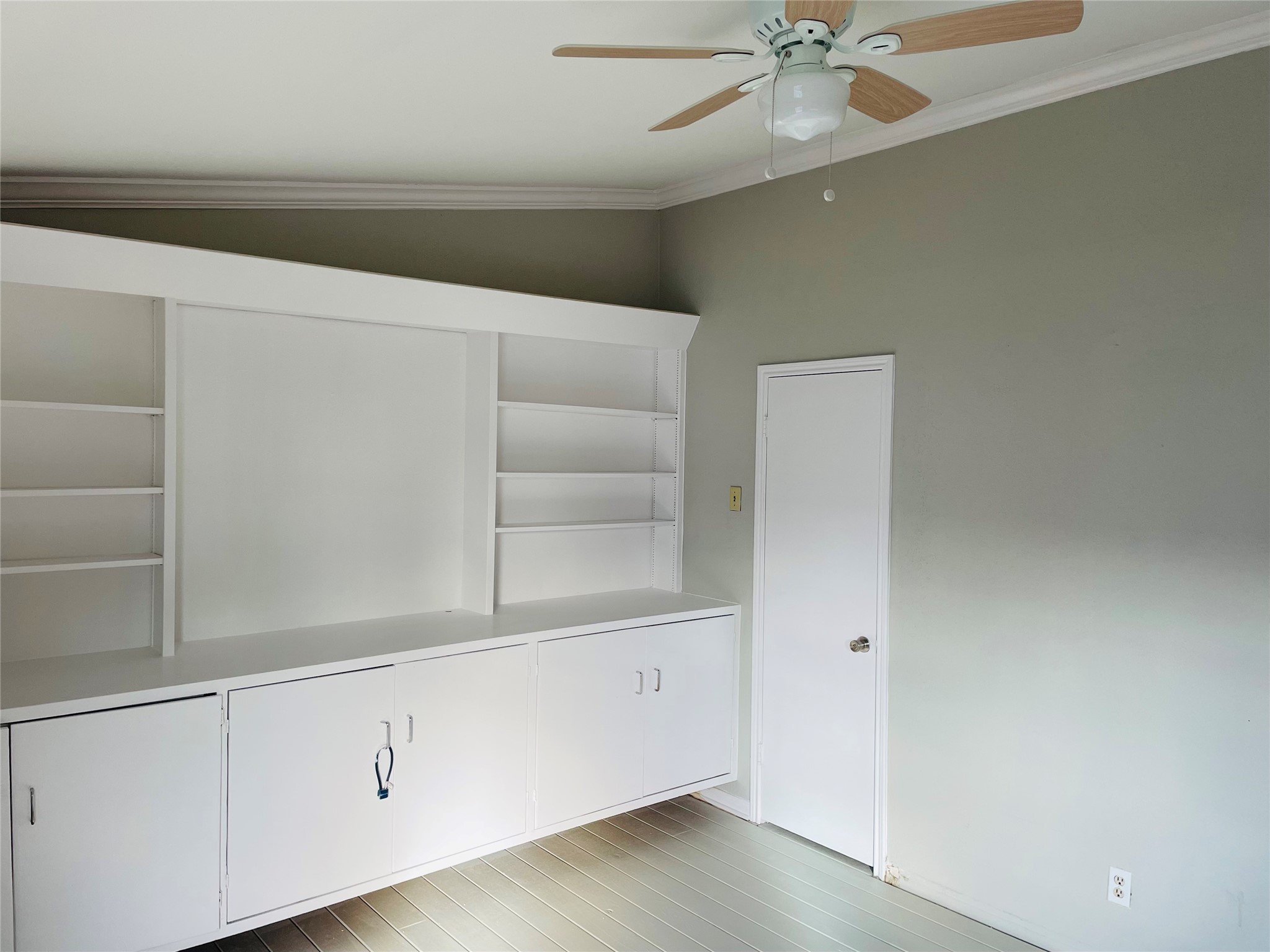 9550 Deering Drive, #310, Houston, TX 77036