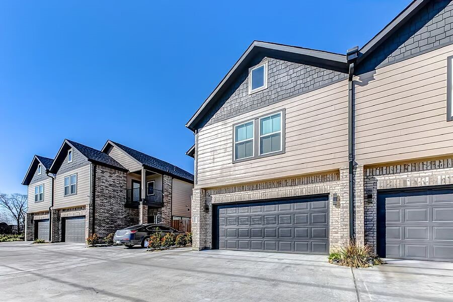 4677 Bellfort Street, #A, Houston, TX 77051
