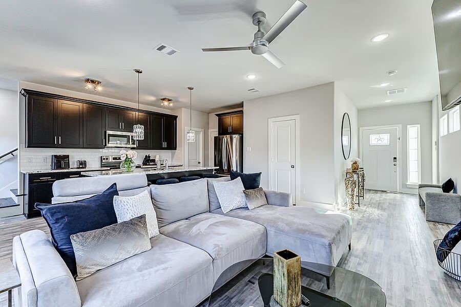 4677 Bellfort Street, #A, Houston, TX 77051