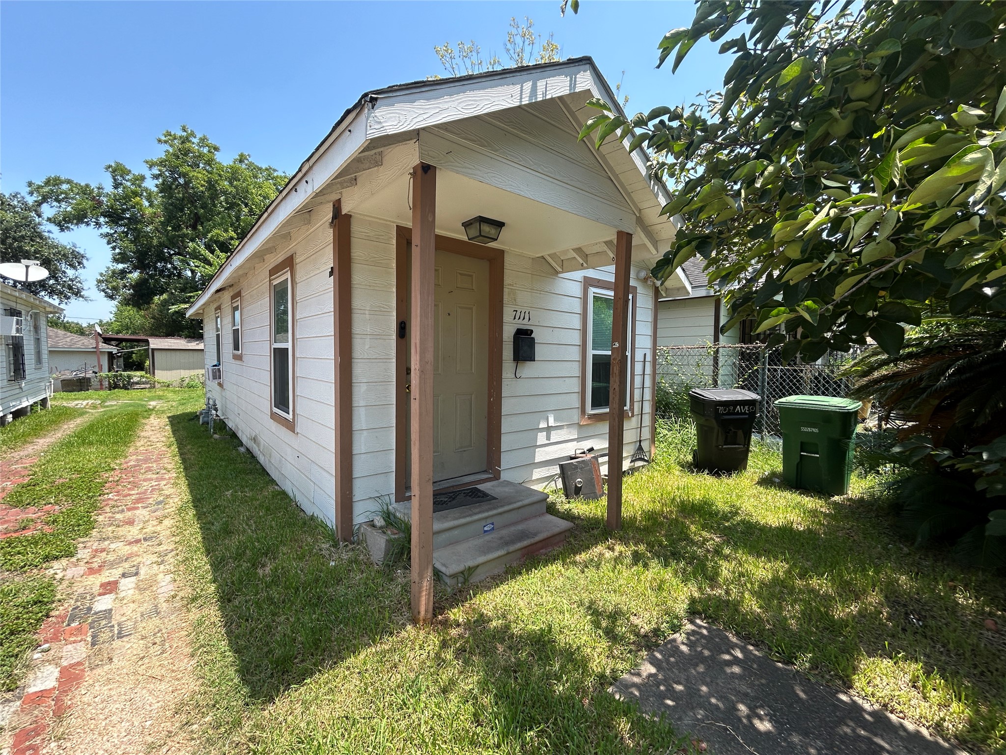 7111 Avenue O, Houston, TX 77011