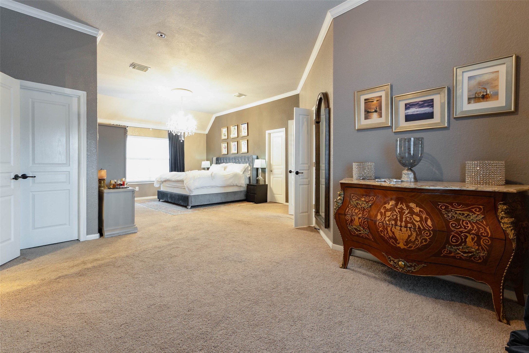 This impressive suite offers the space and character of a upscale hotel retreat.