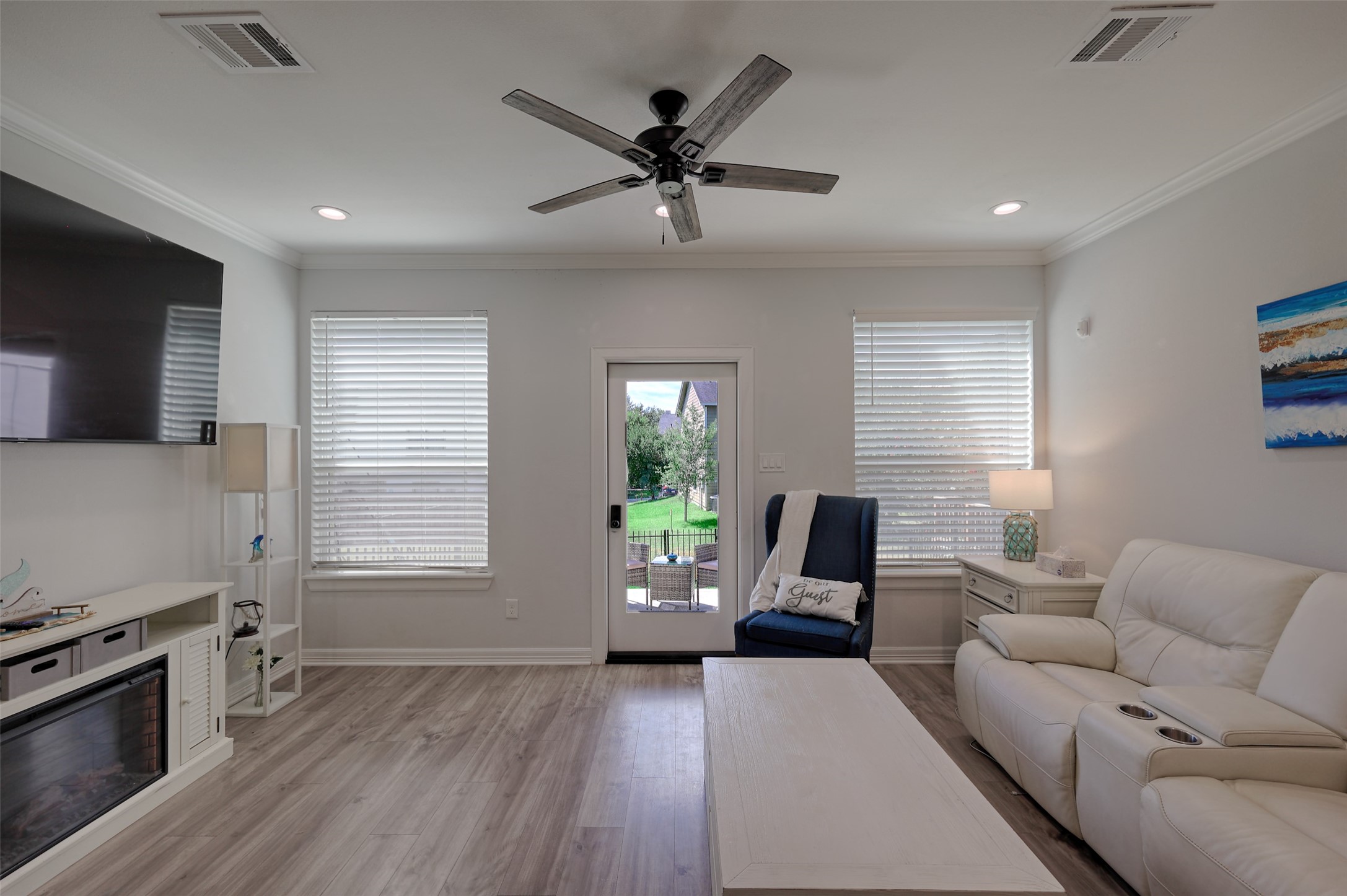 132 Capetown Circle, Montgomery, TX 77356