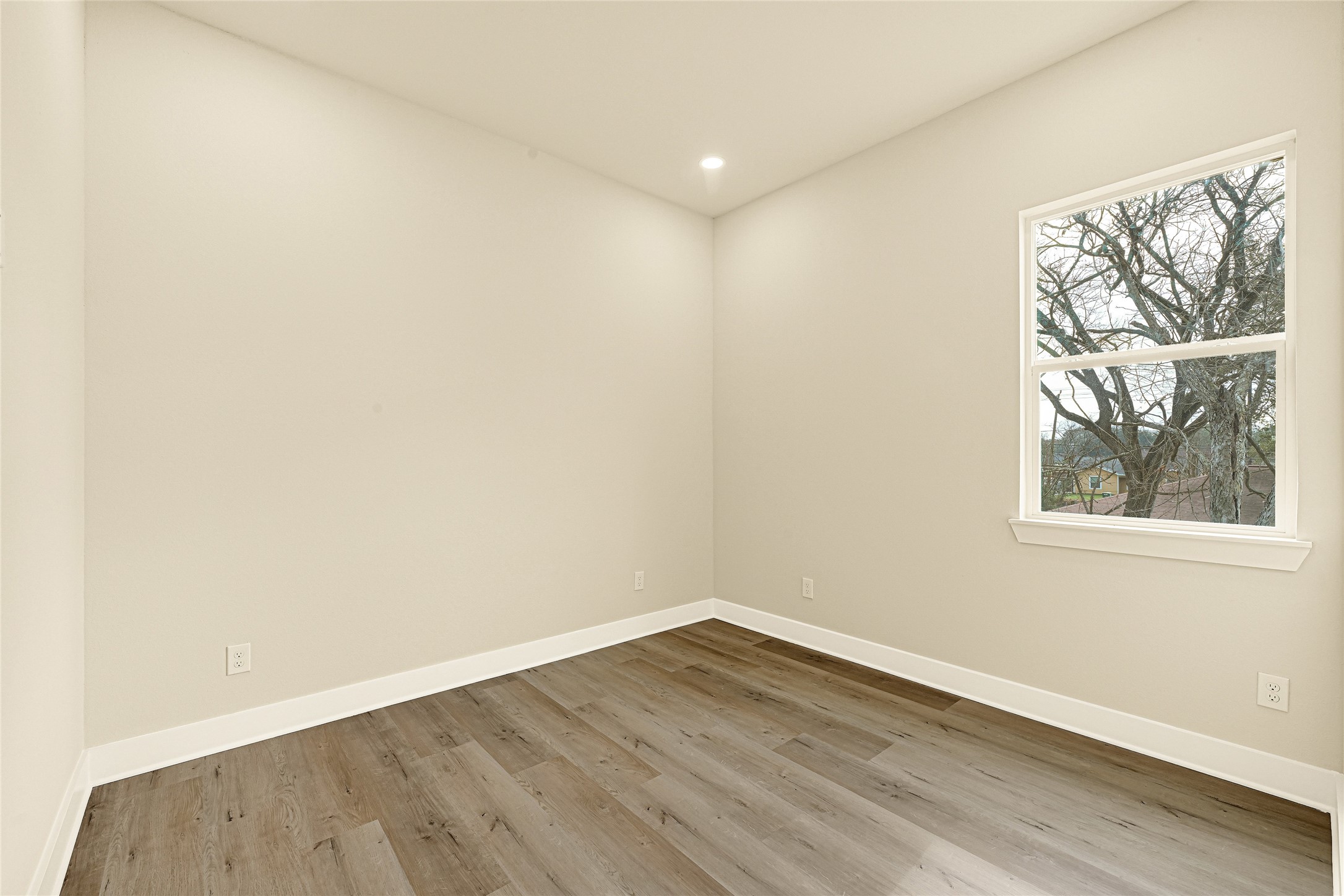 712 Savonna, Houston, TX 77076