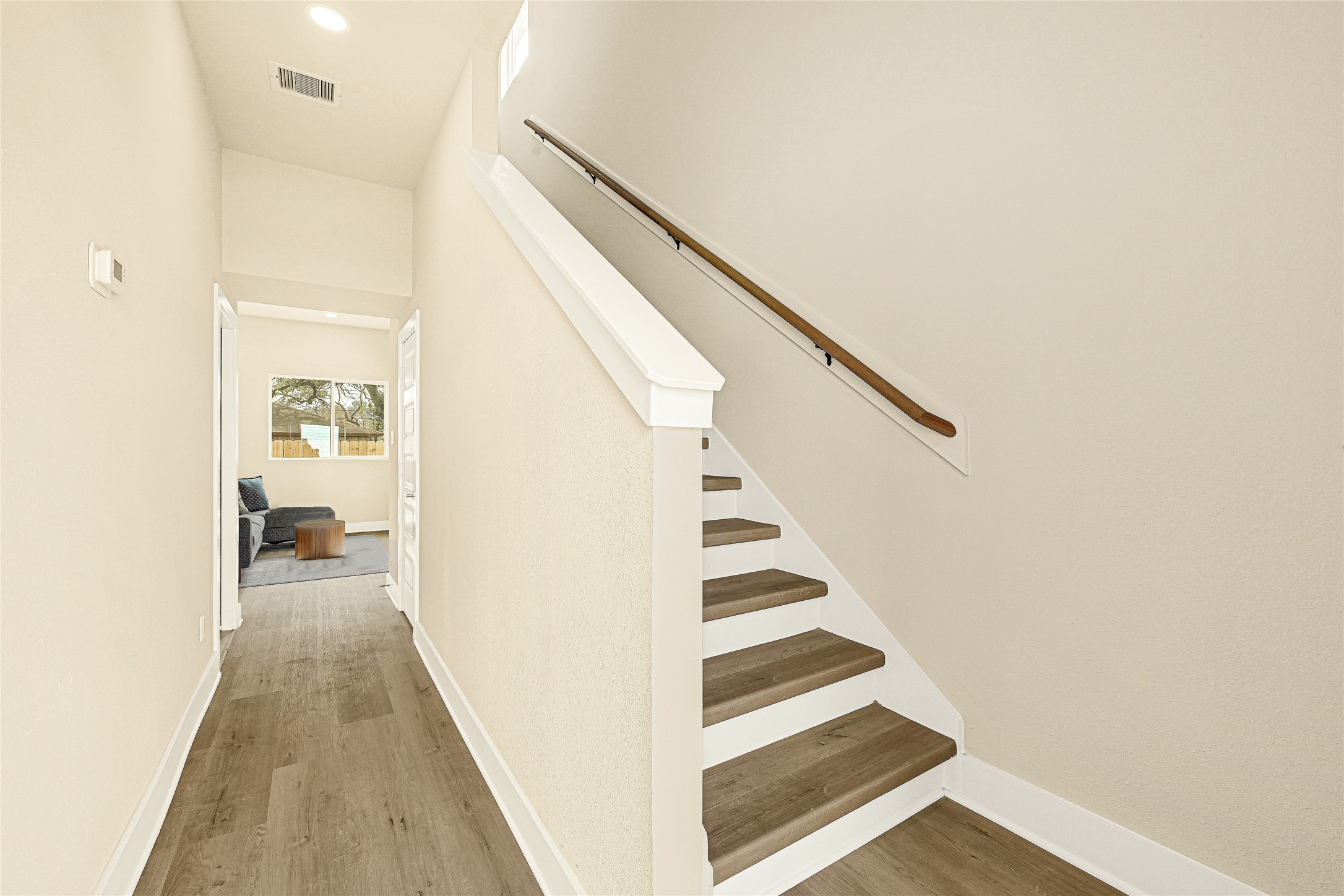 712 Savonna, Houston, TX 77076