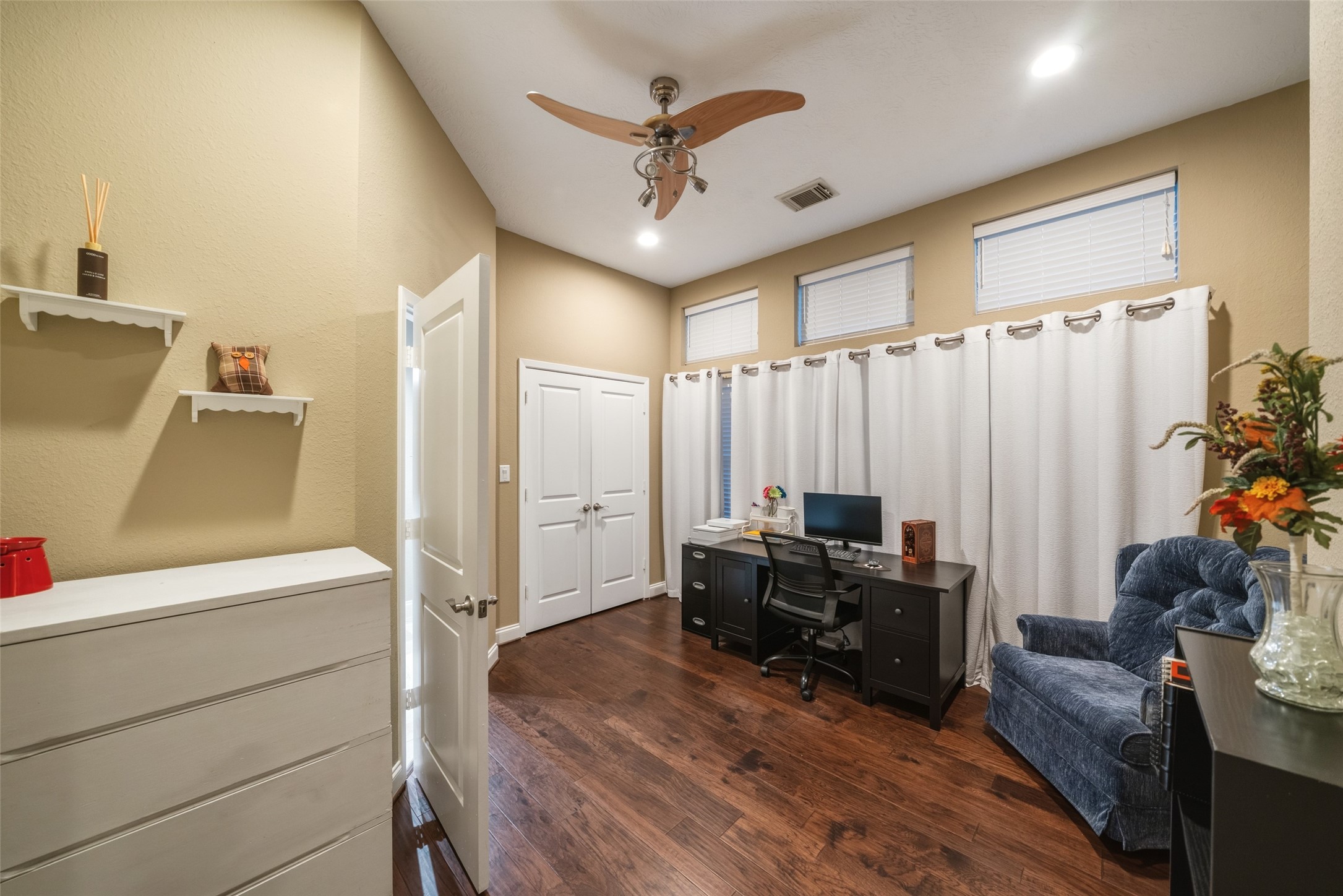 1003 Gillette Street, Houston, TX 77019