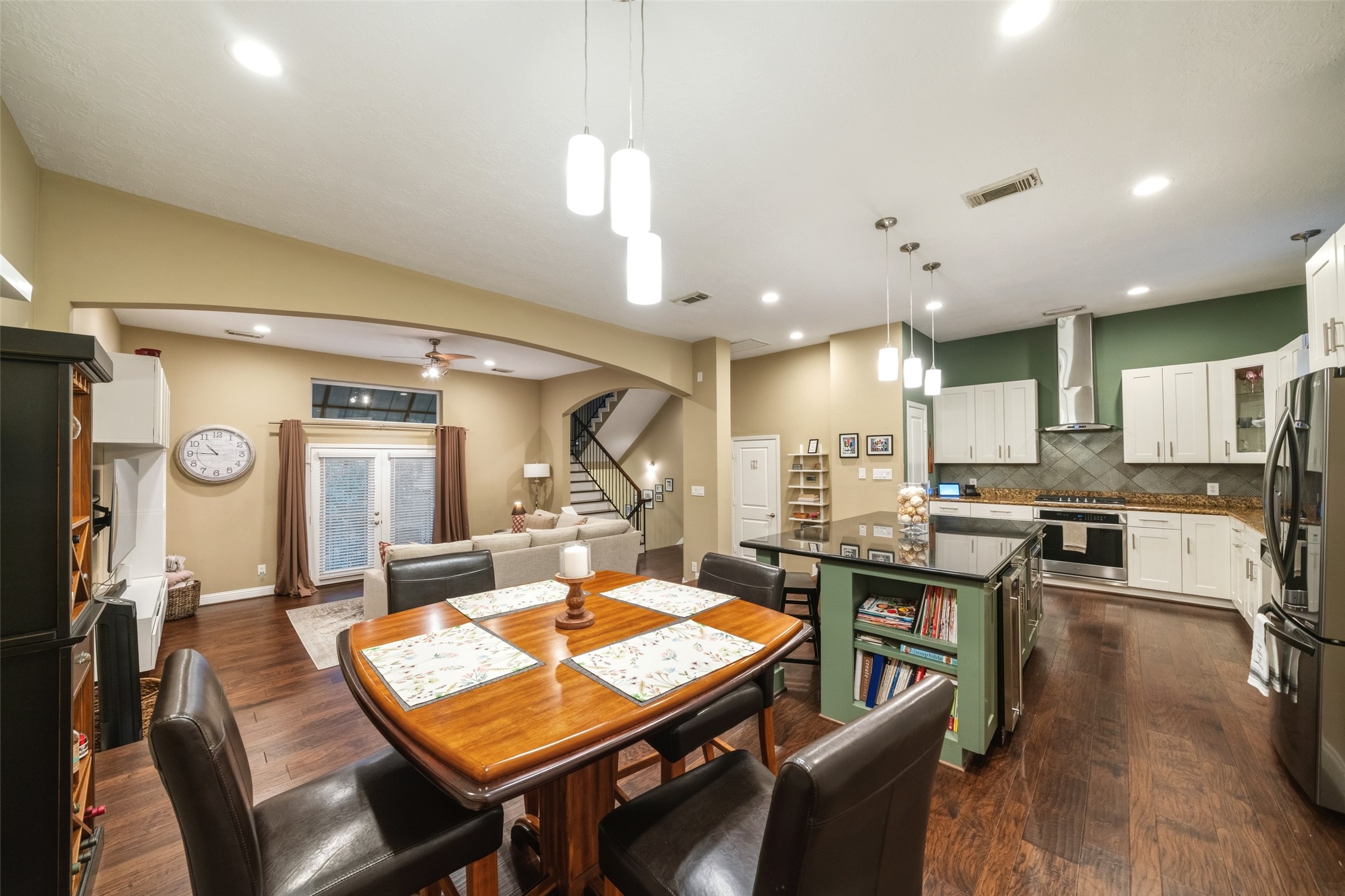 1003 Gillette Street, Houston, TX 77019