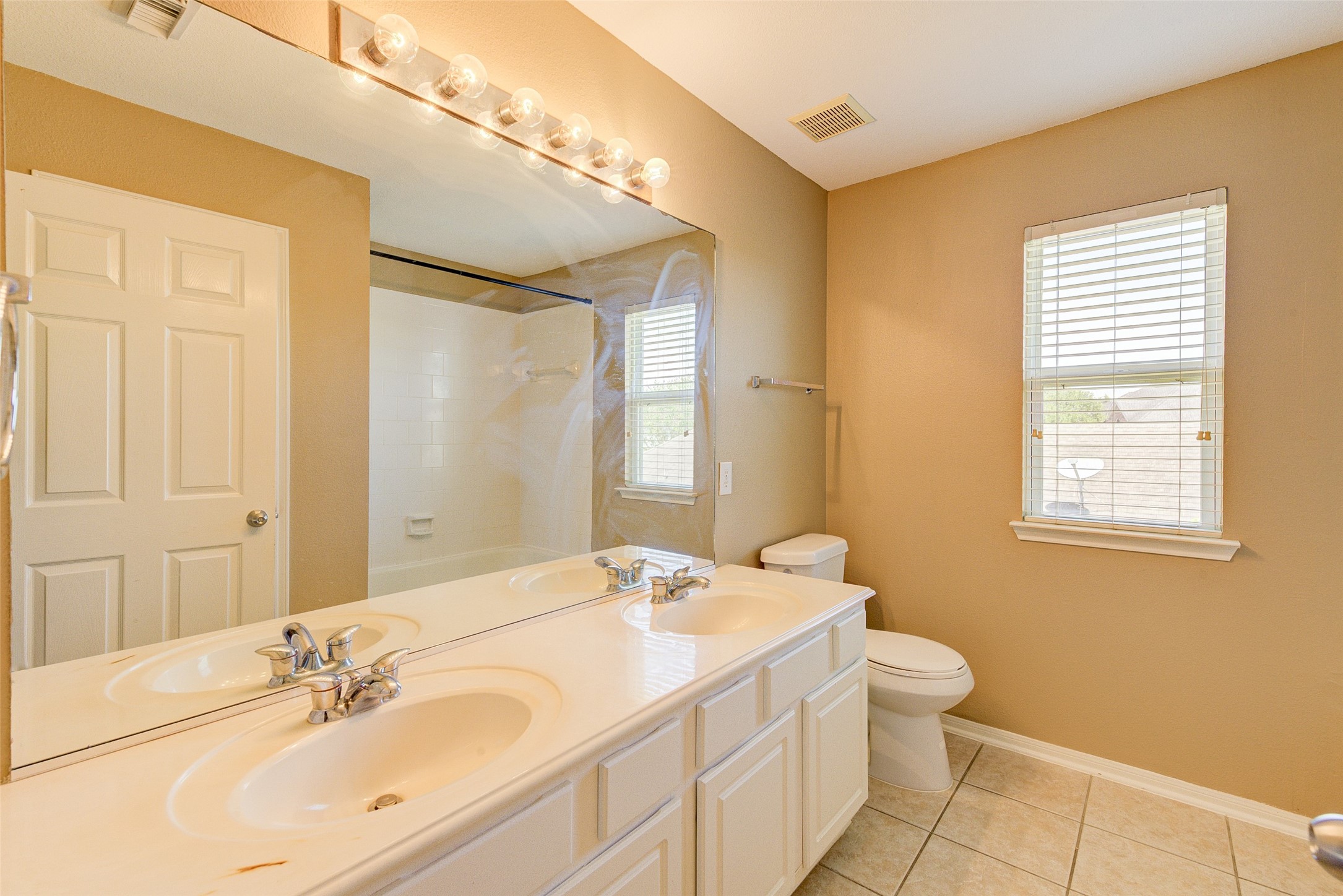 9003 Sundown Drive, Pearland, TX 77584