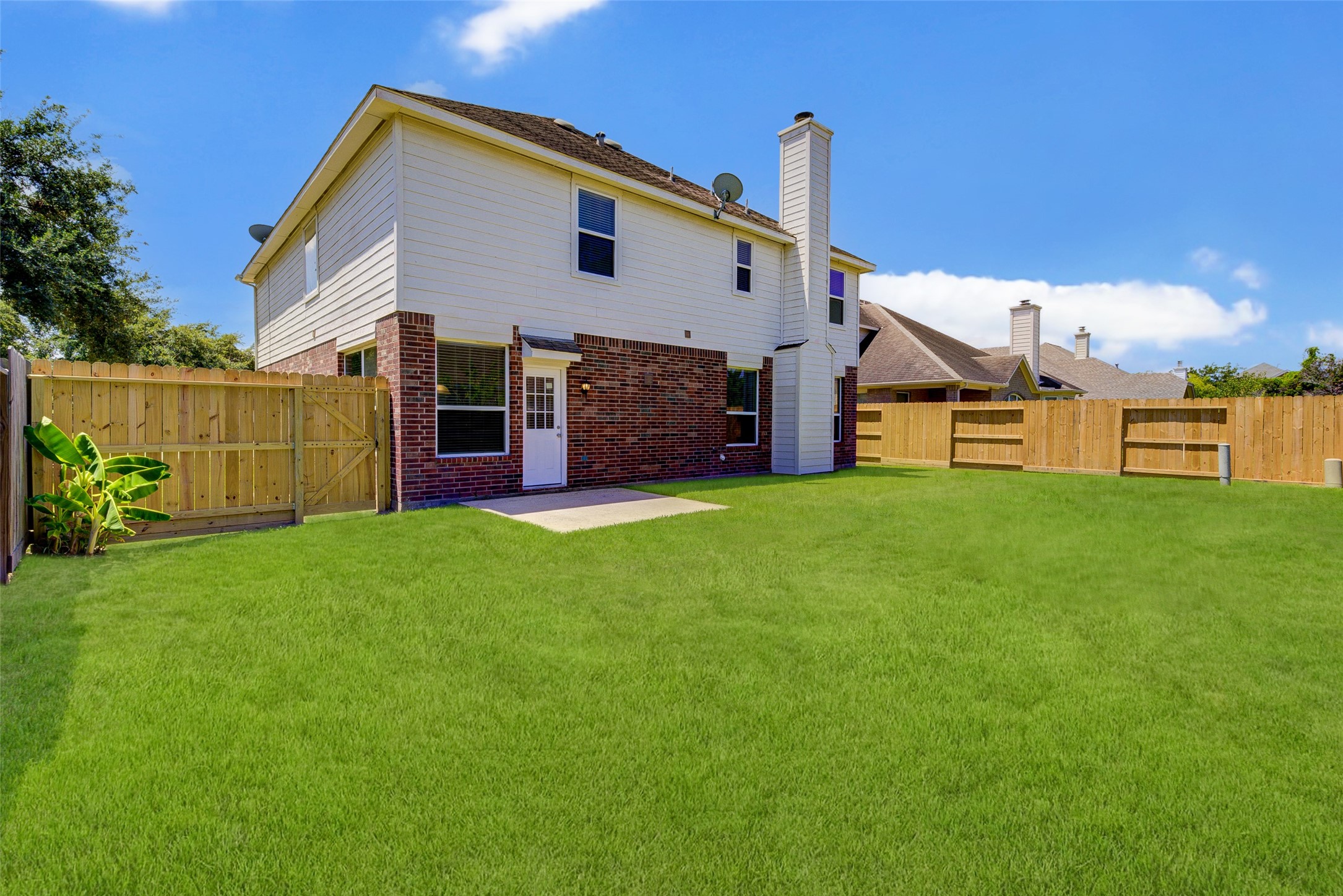 9003 Sundown Drive, Pearland, TX 77584