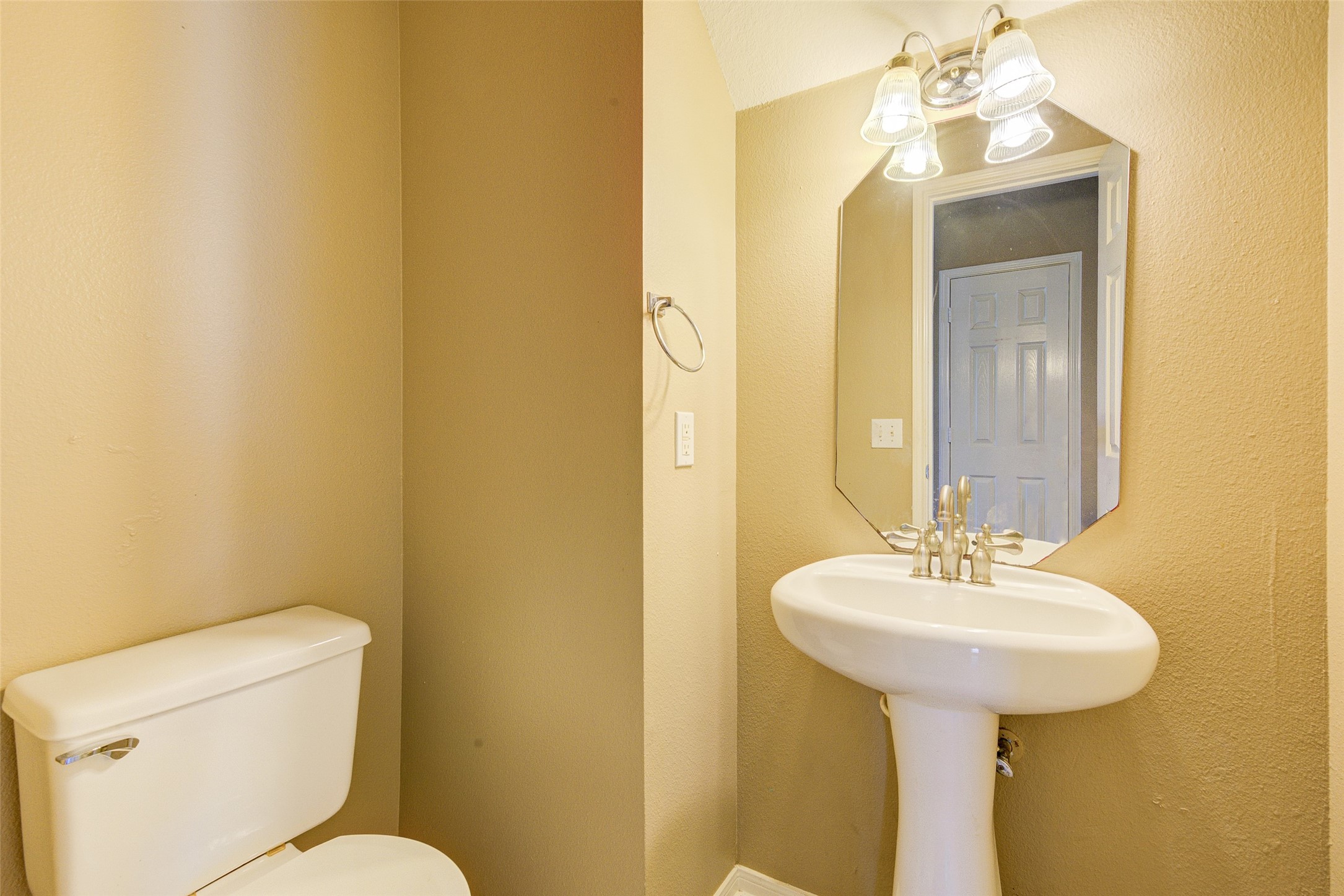 9003 Sundown Drive, Pearland, TX 77584 9003 Sundown Drive, Pearland, TX 77584