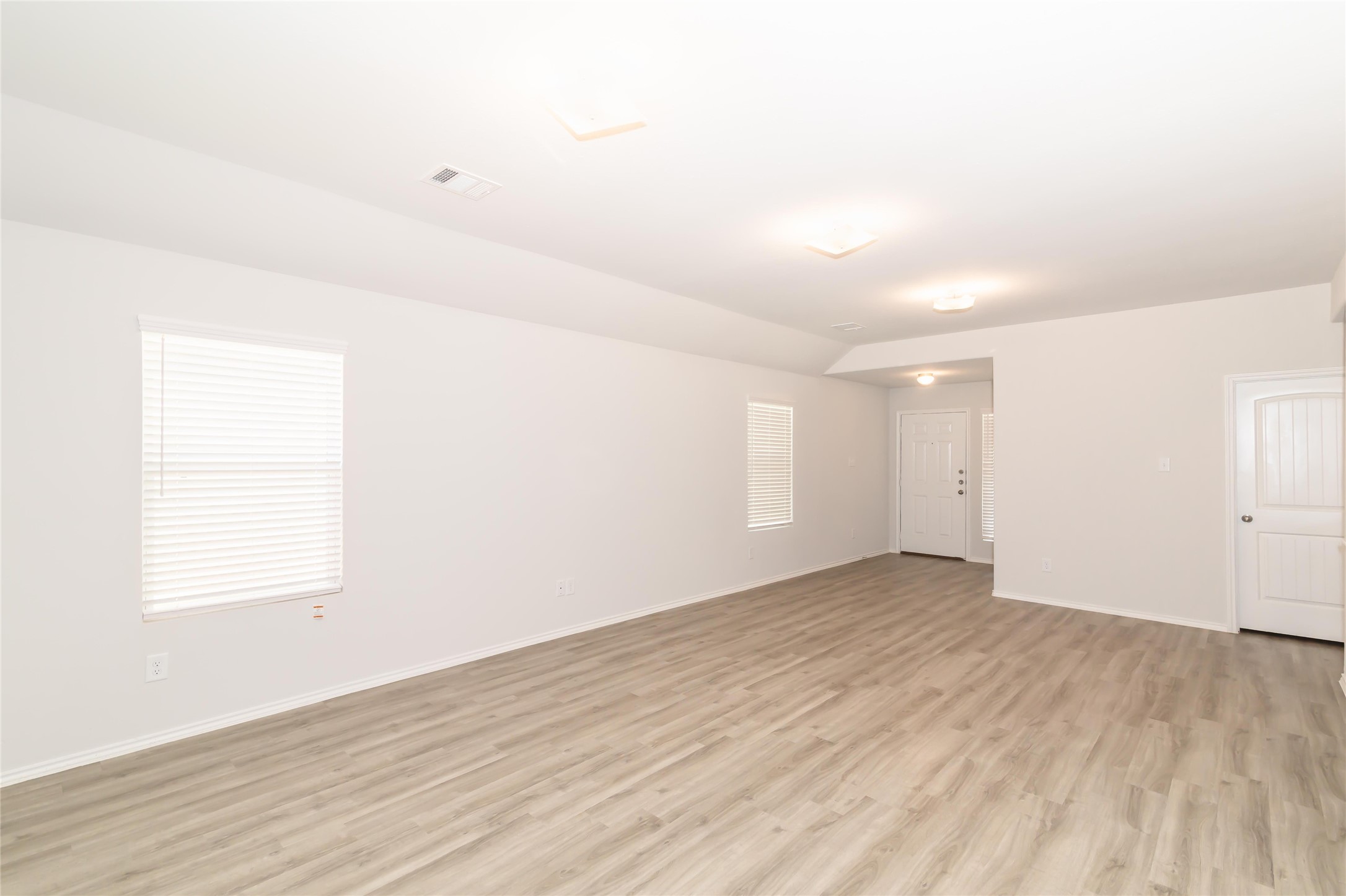 Photos may be representative of the floor plan and not the exact home. Finishes, layout, and features of the actual property for lease may vary.