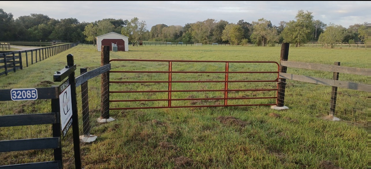 32085 Joseph Road, Hockley, TX 77447