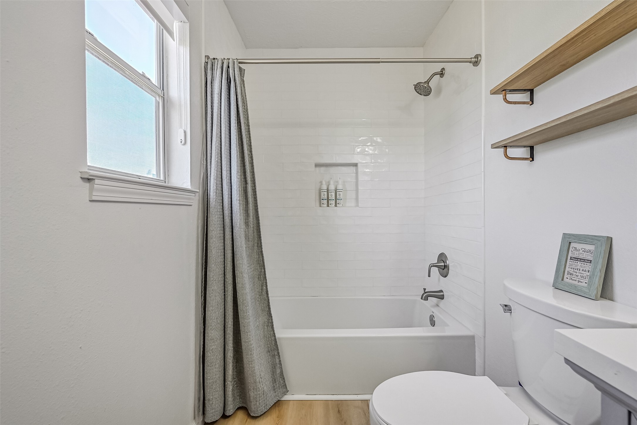 17620 Glei, Galveston, TX 77554