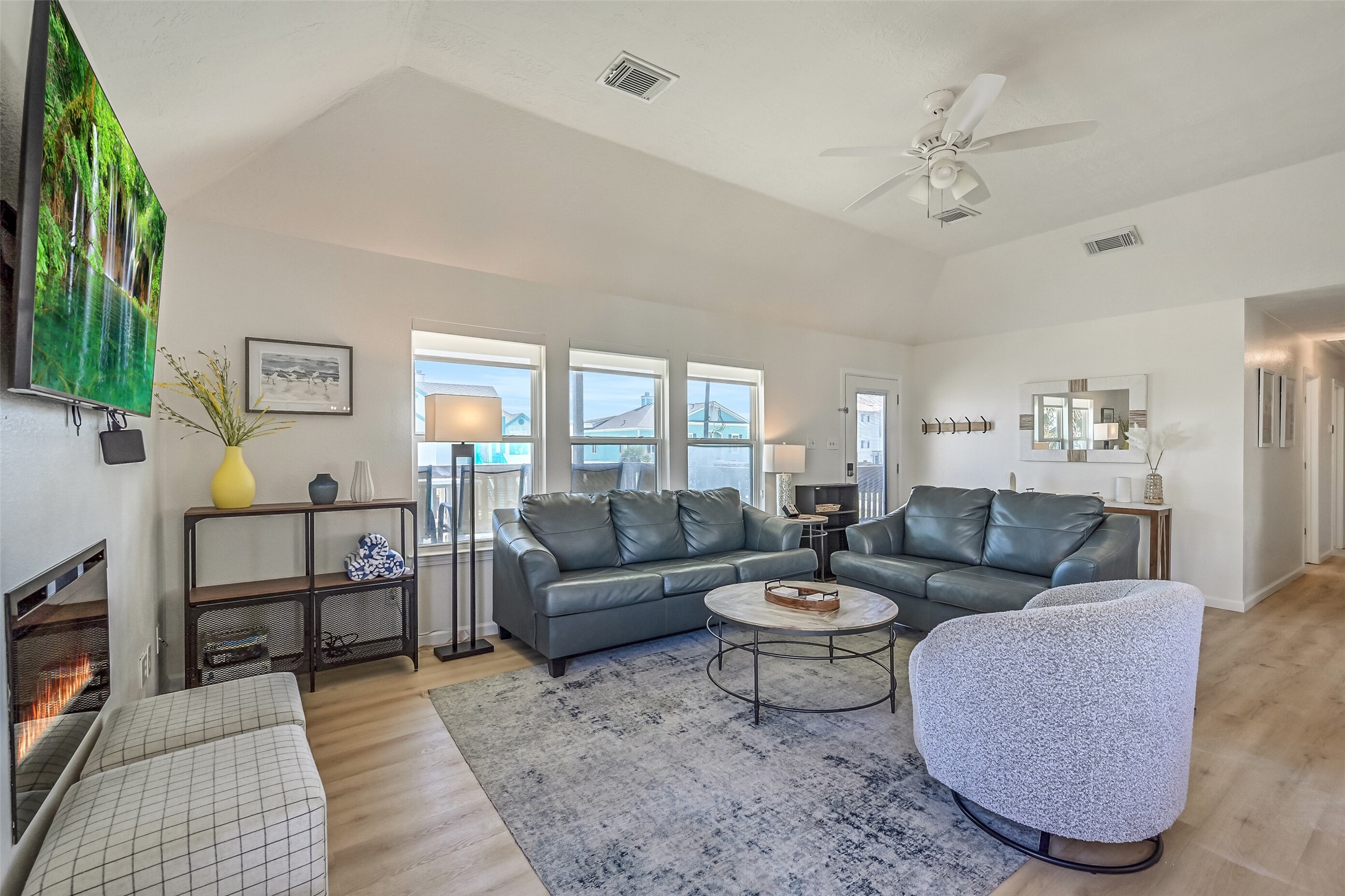 17620 Glei, Galveston, TX 77554
