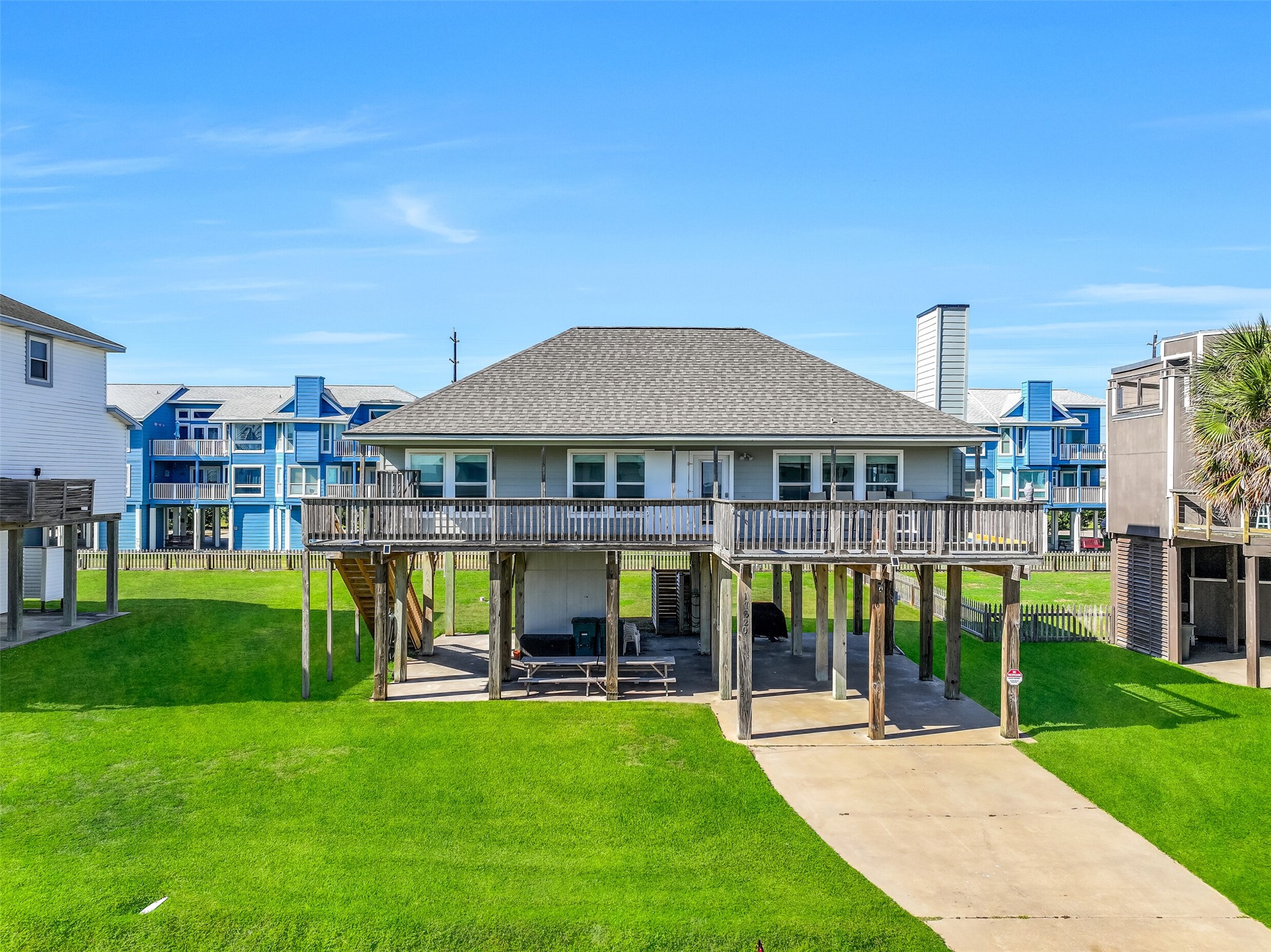 The home also features a new roof installed in 2026! The home also features a new roof installed in 2026!