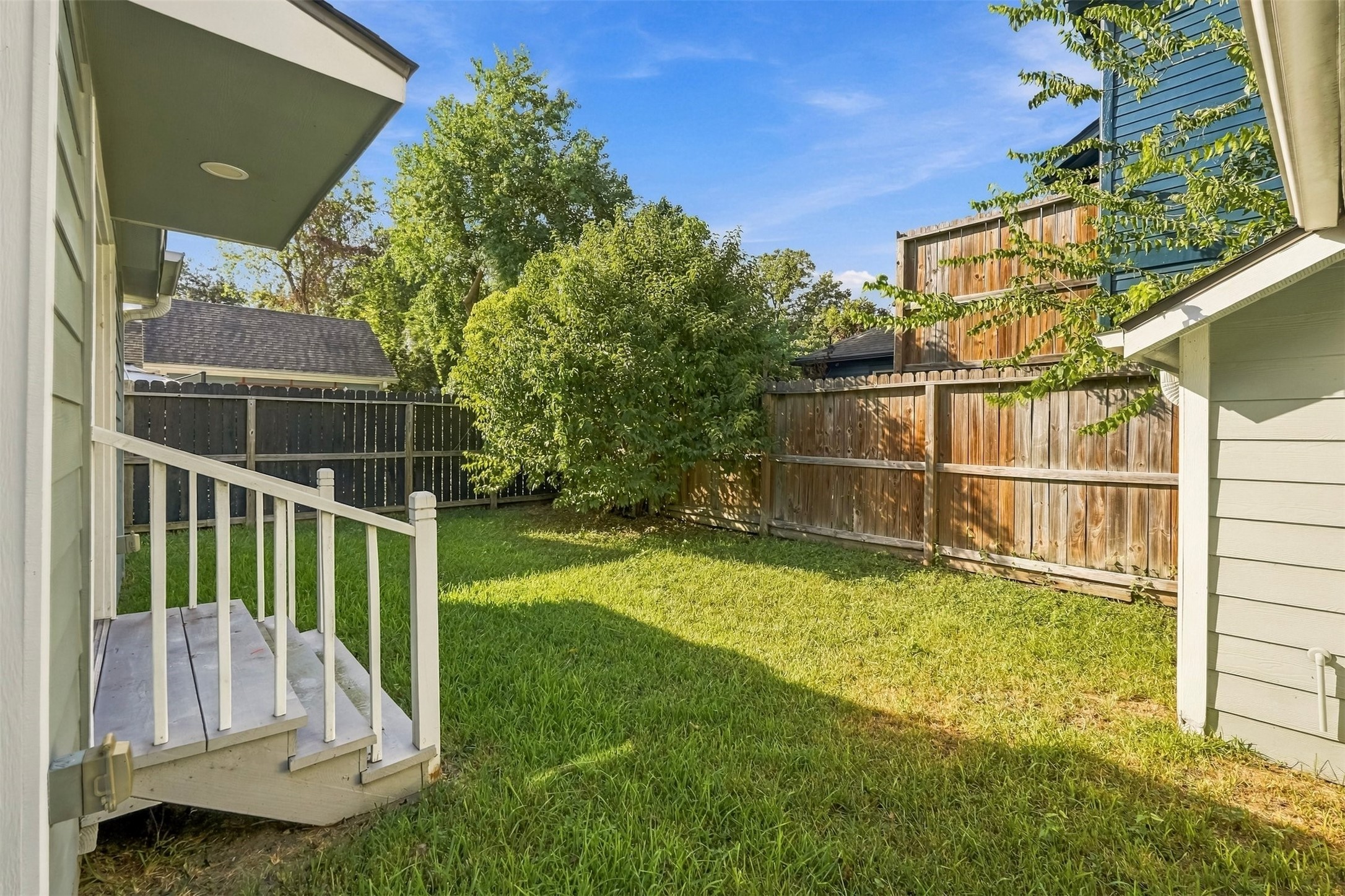 1006 Robbie Street, Houston, TX 77009
