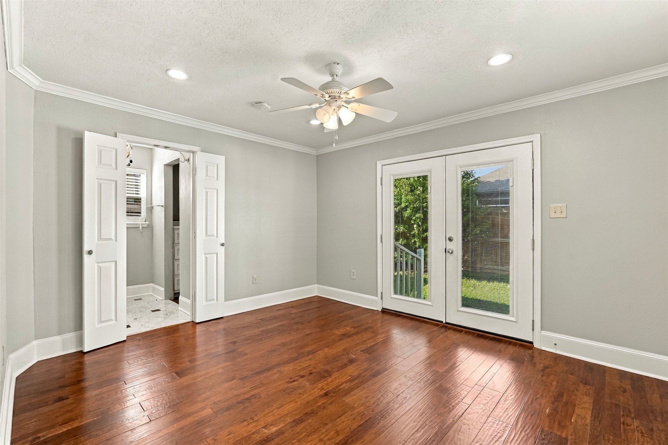 1006 Robbie Street, Houston, TX 77009