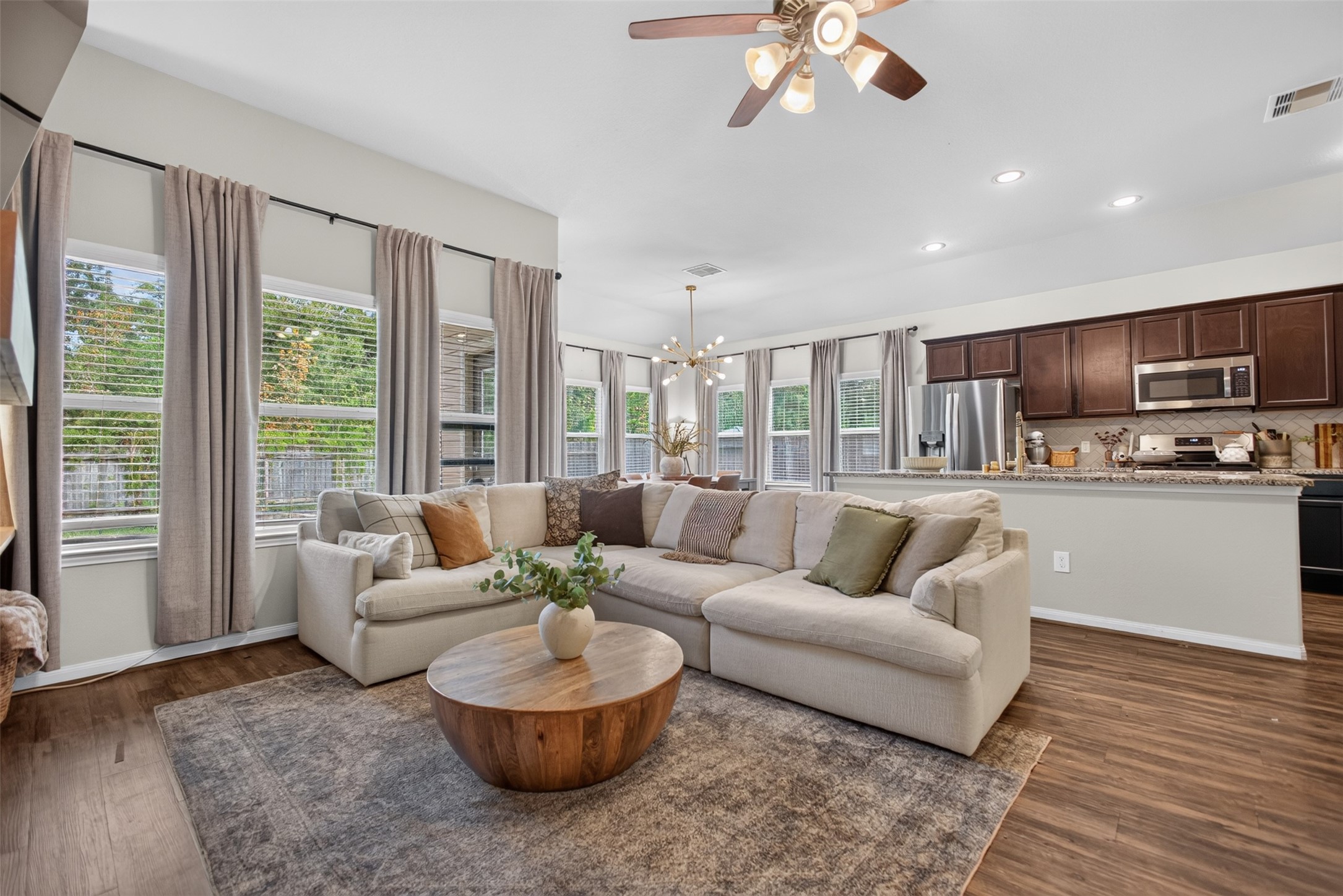 15015 Meadow Glen N, Conroe, TX 77306 15015 Meadow Glen N, Conroe, TX 77306
