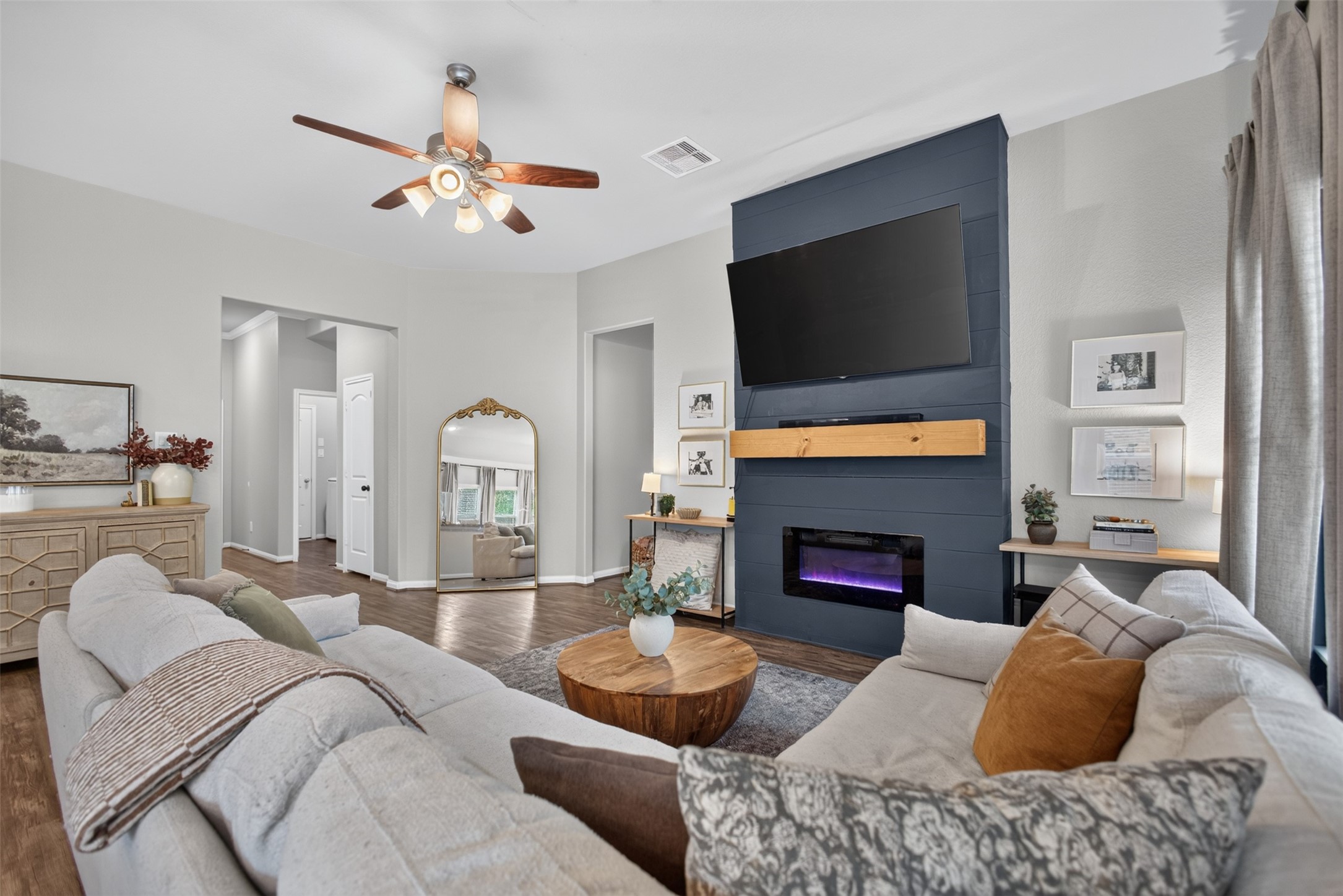 15015 Meadow Glen N, Conroe, TX 77306