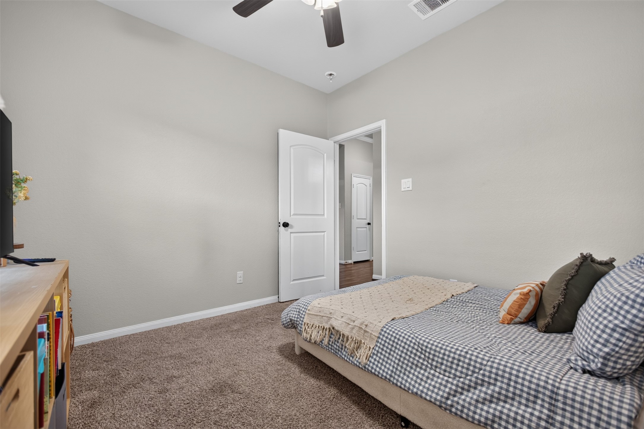 15015 Meadow Glen N, Conroe, TX 77306