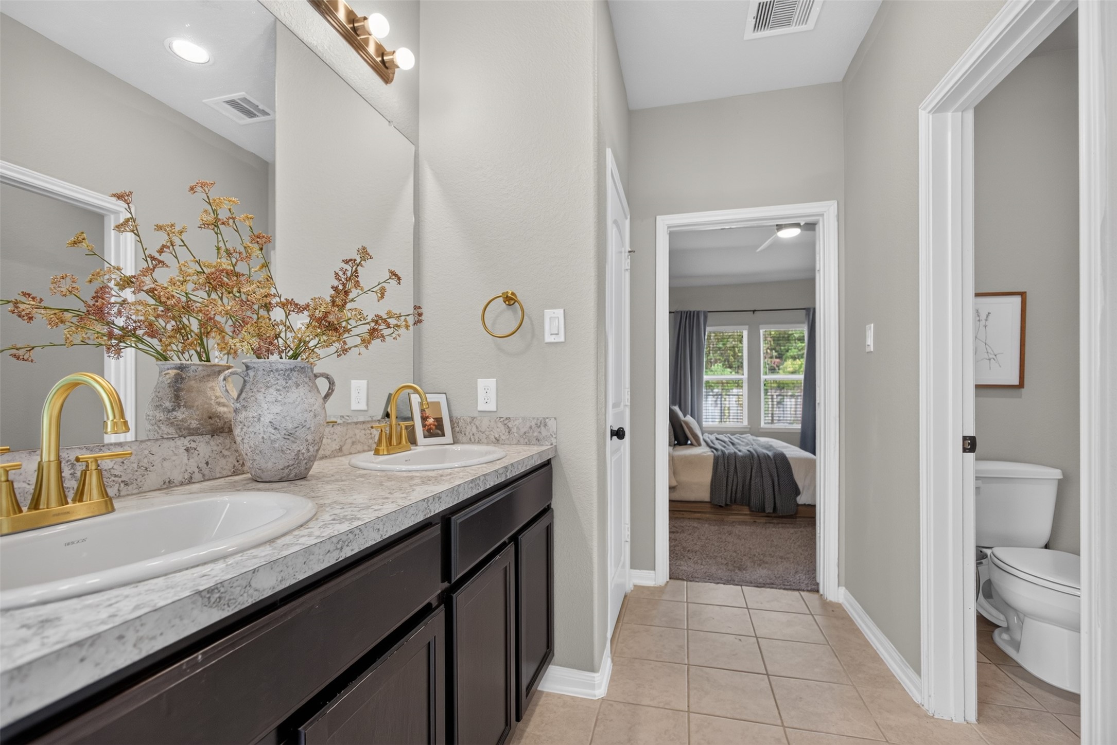 15015 Meadow Glen N, Conroe, TX 77306