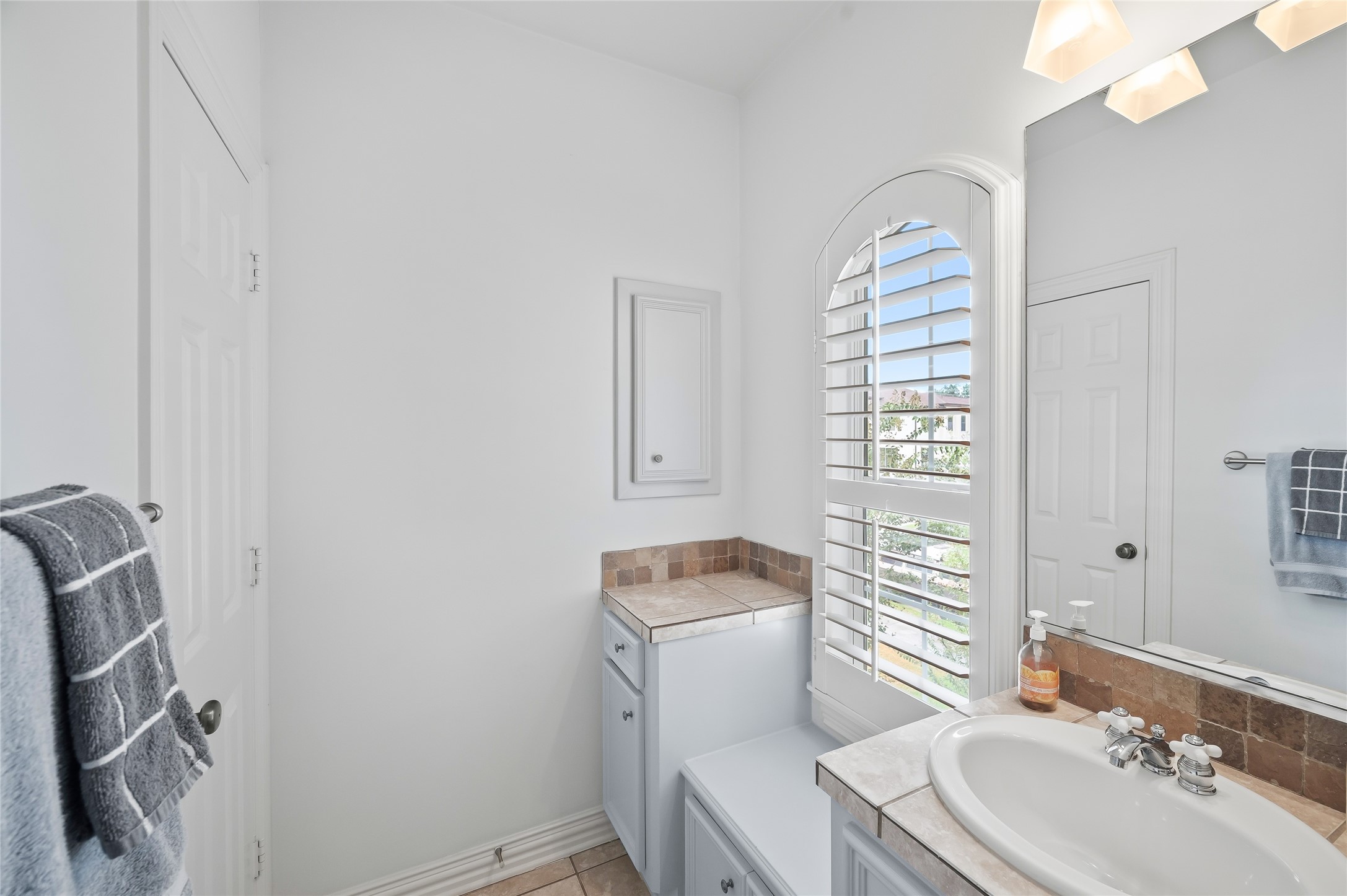 4021 Glenshire Street, Houston, TX 77025