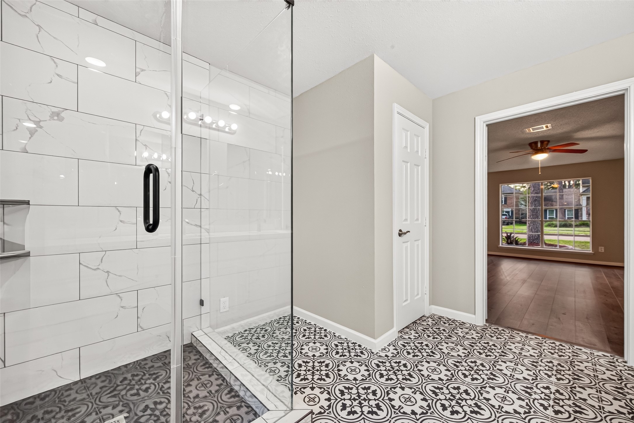 7434 Shangrila Lane, Houston, TX 77095
