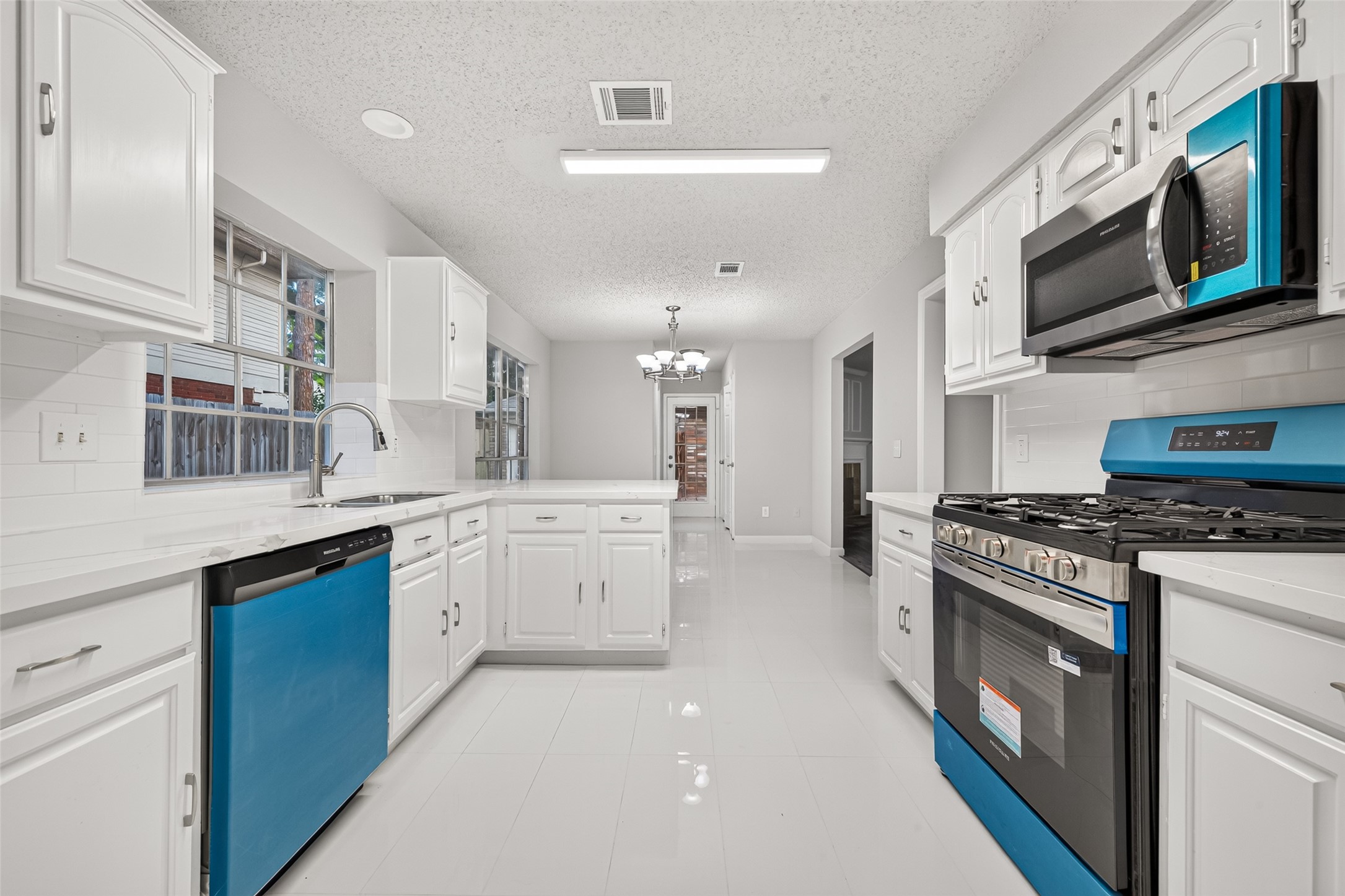 7434 Shangrila Lane, Houston, TX 77095