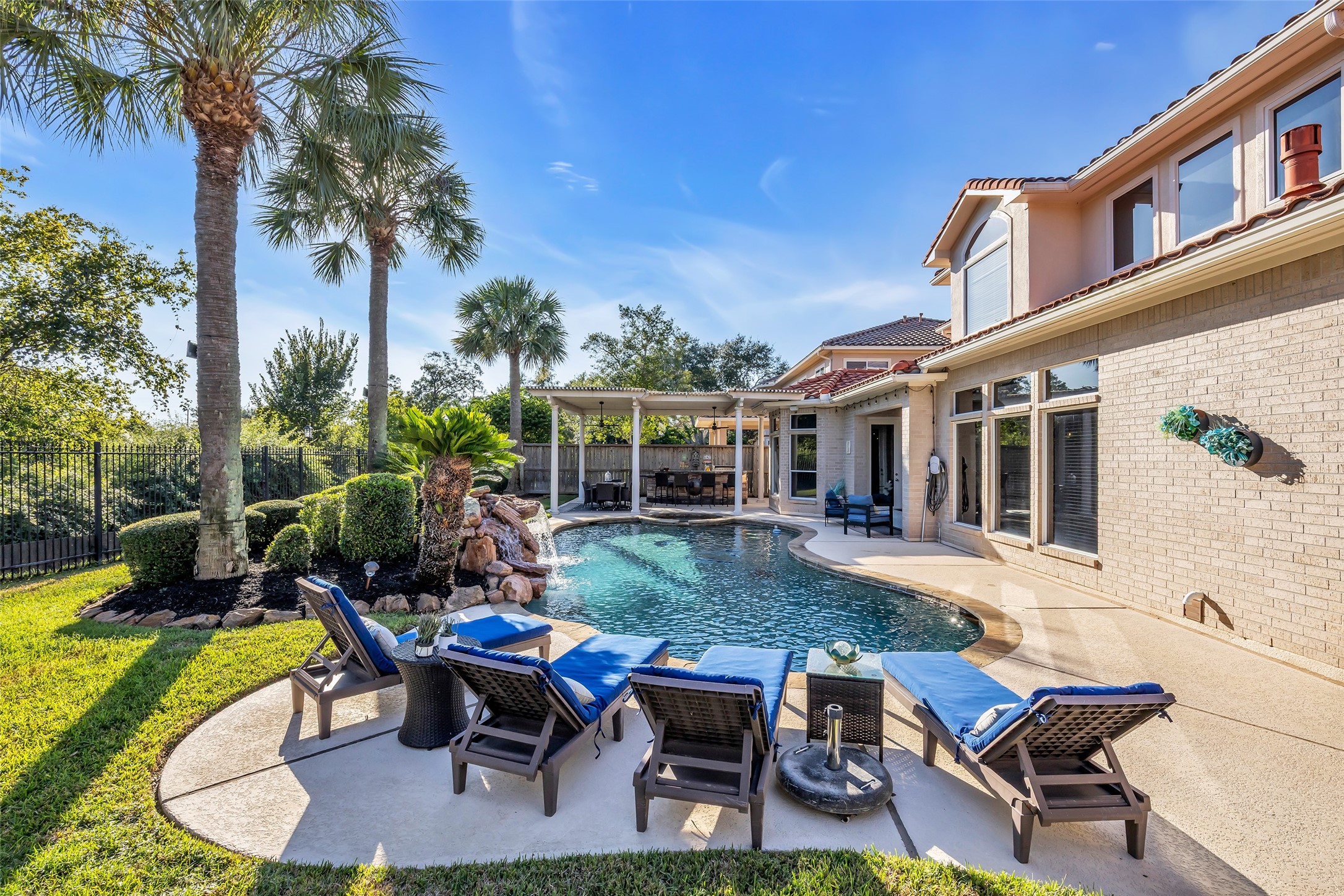 19023 Windsor Lakes Drive, Houston, TX 77094