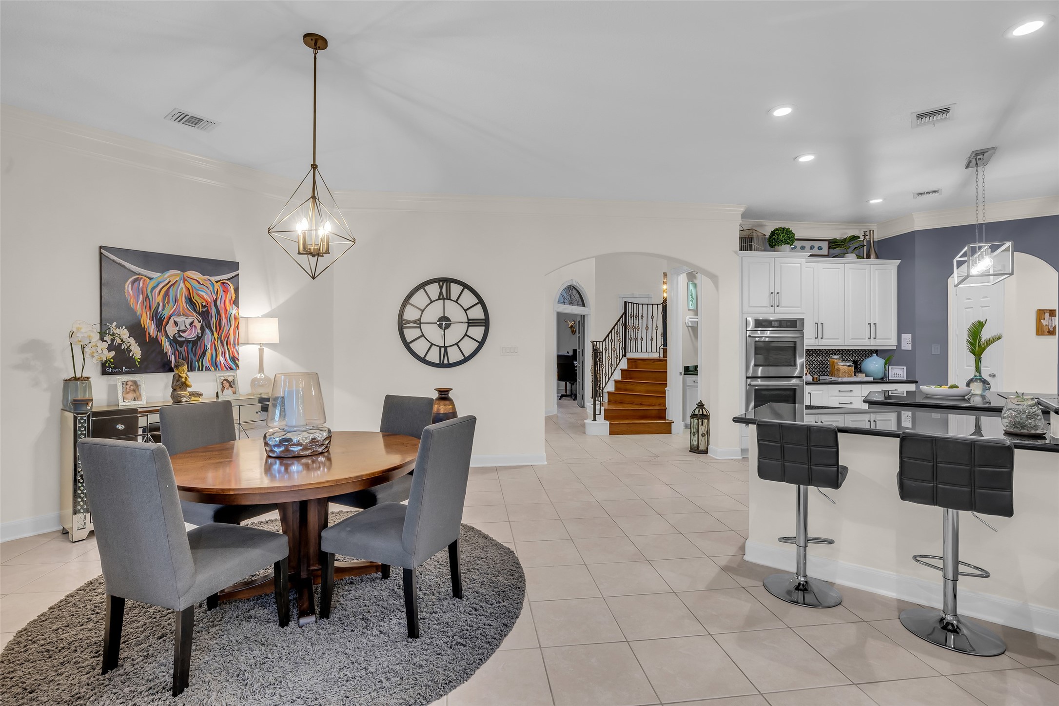 There is a breakfast bar and a spacious breakfast area.
