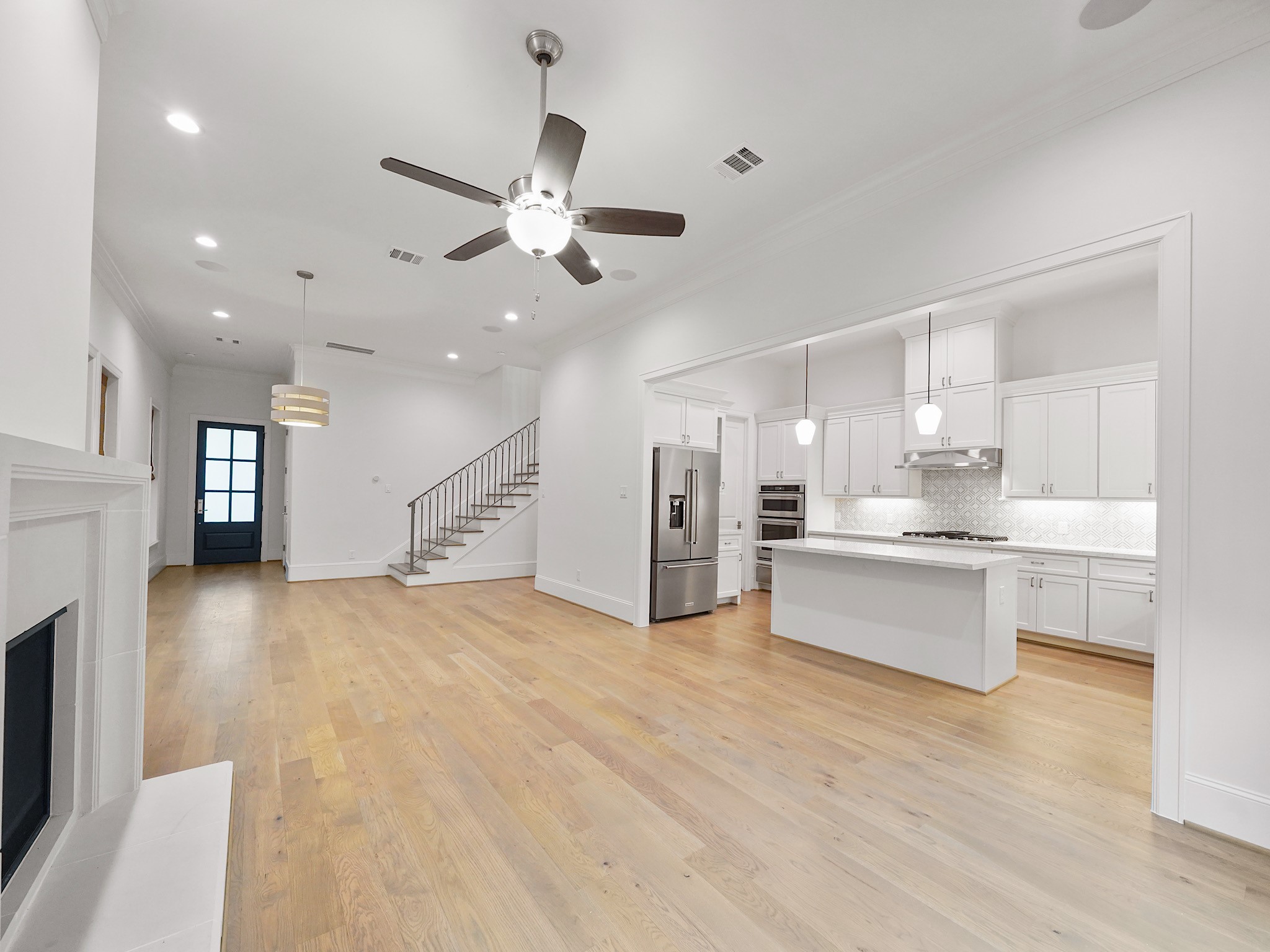 949 Dunleigh Meadows Lane, Houston, TX 77055
