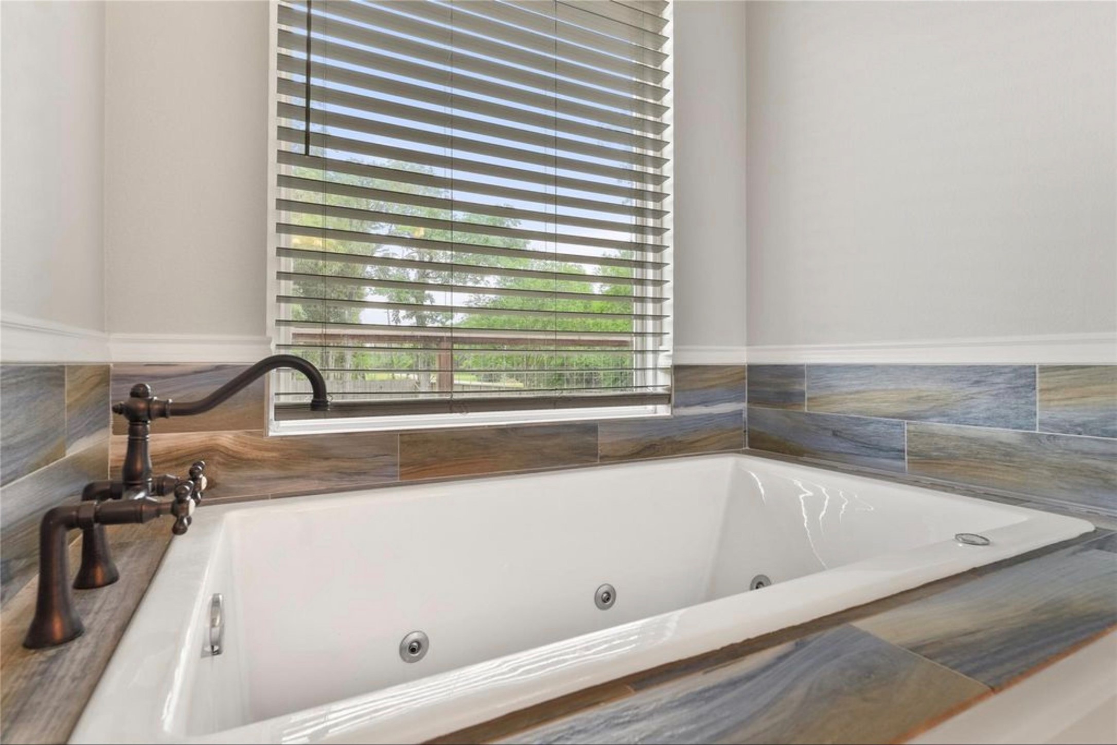 6310 Wickwillow Lane, Alvin, TX 77511