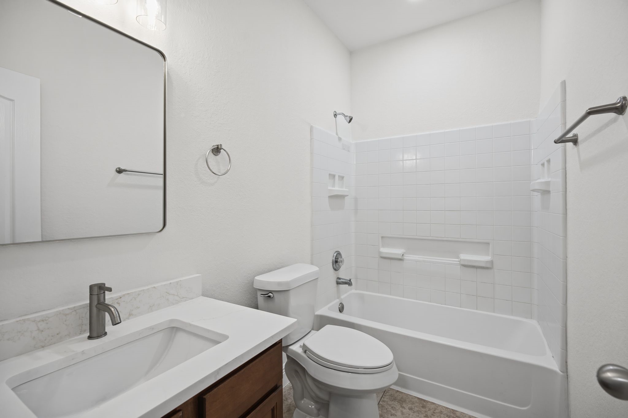 secondary bathroom