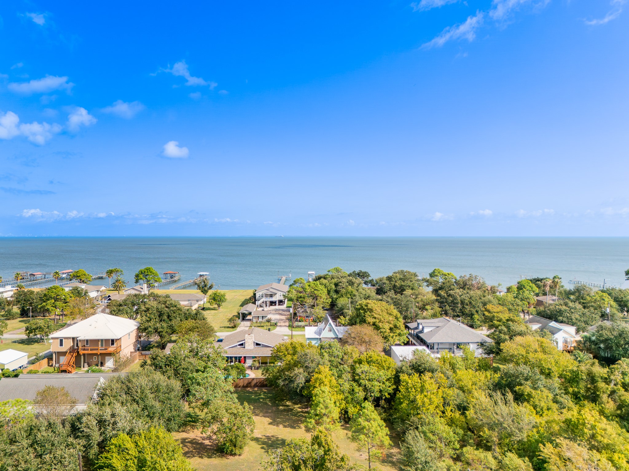 2525 E Bayshore Drive, San Leon, TX 77539