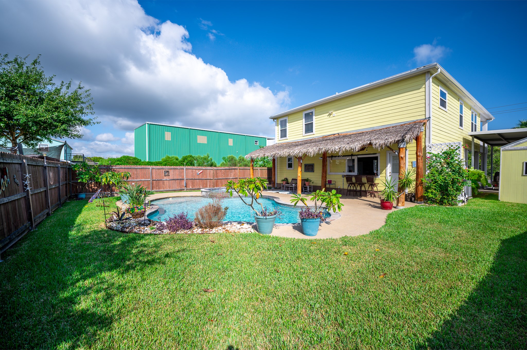 2525 E Bayshore Drive, San Leon, TX 77539