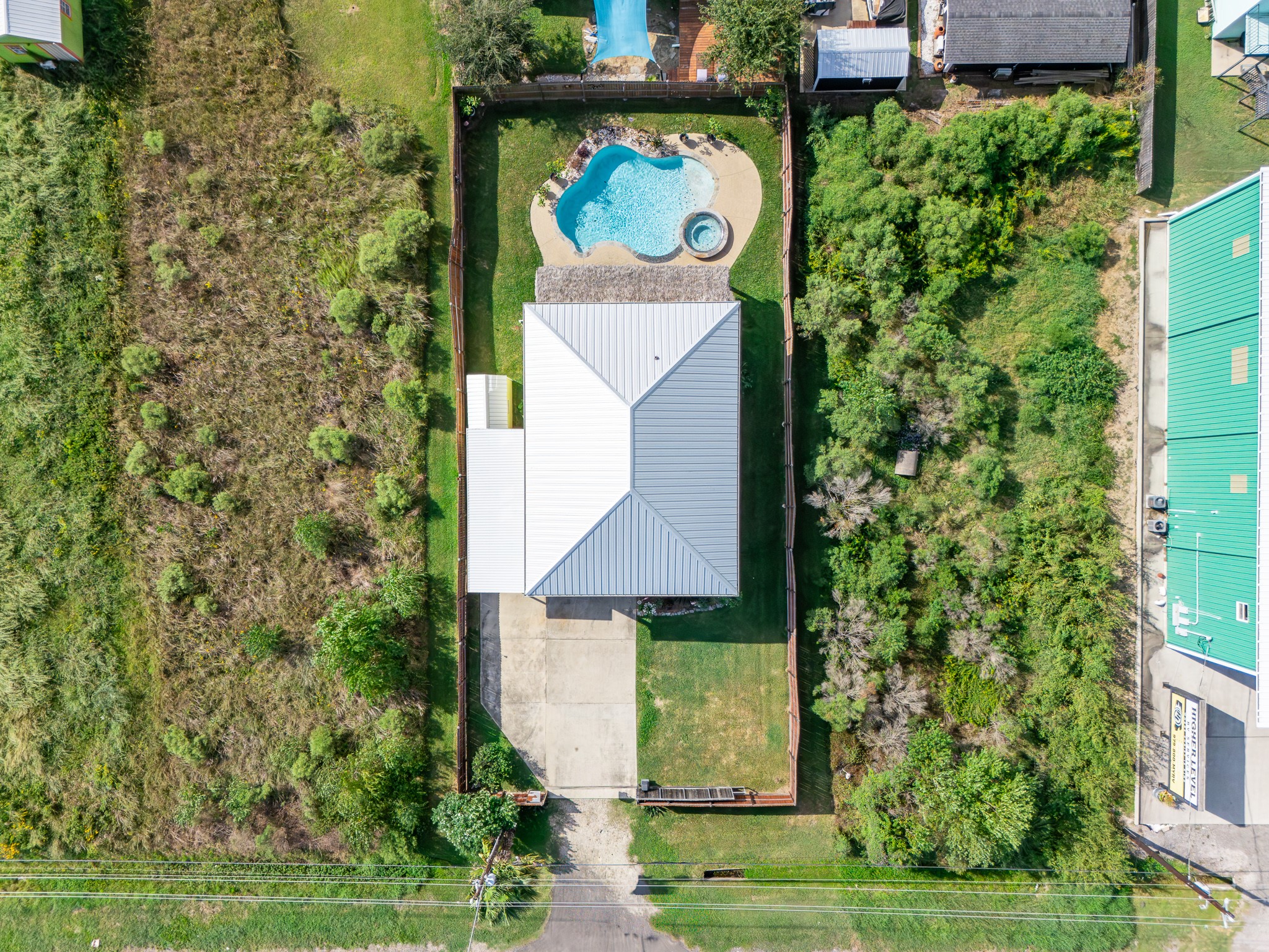 2525 E Bayshore Drive, San Leon, TX 77539