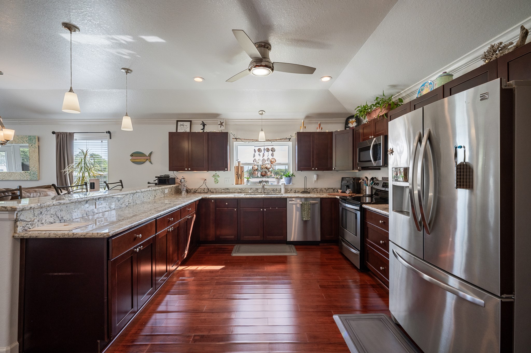 2525 E Bayshore Drive, San Leon, TX 77539