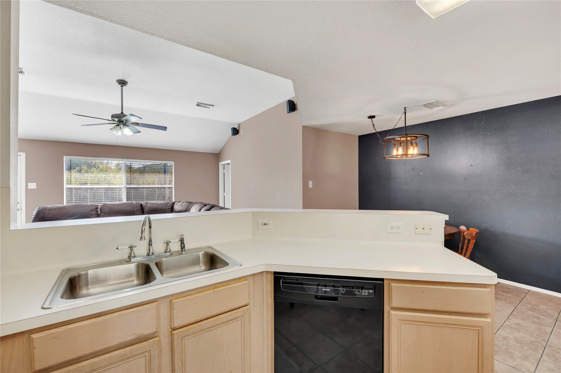 Open concept kitchen Open concept kitchen