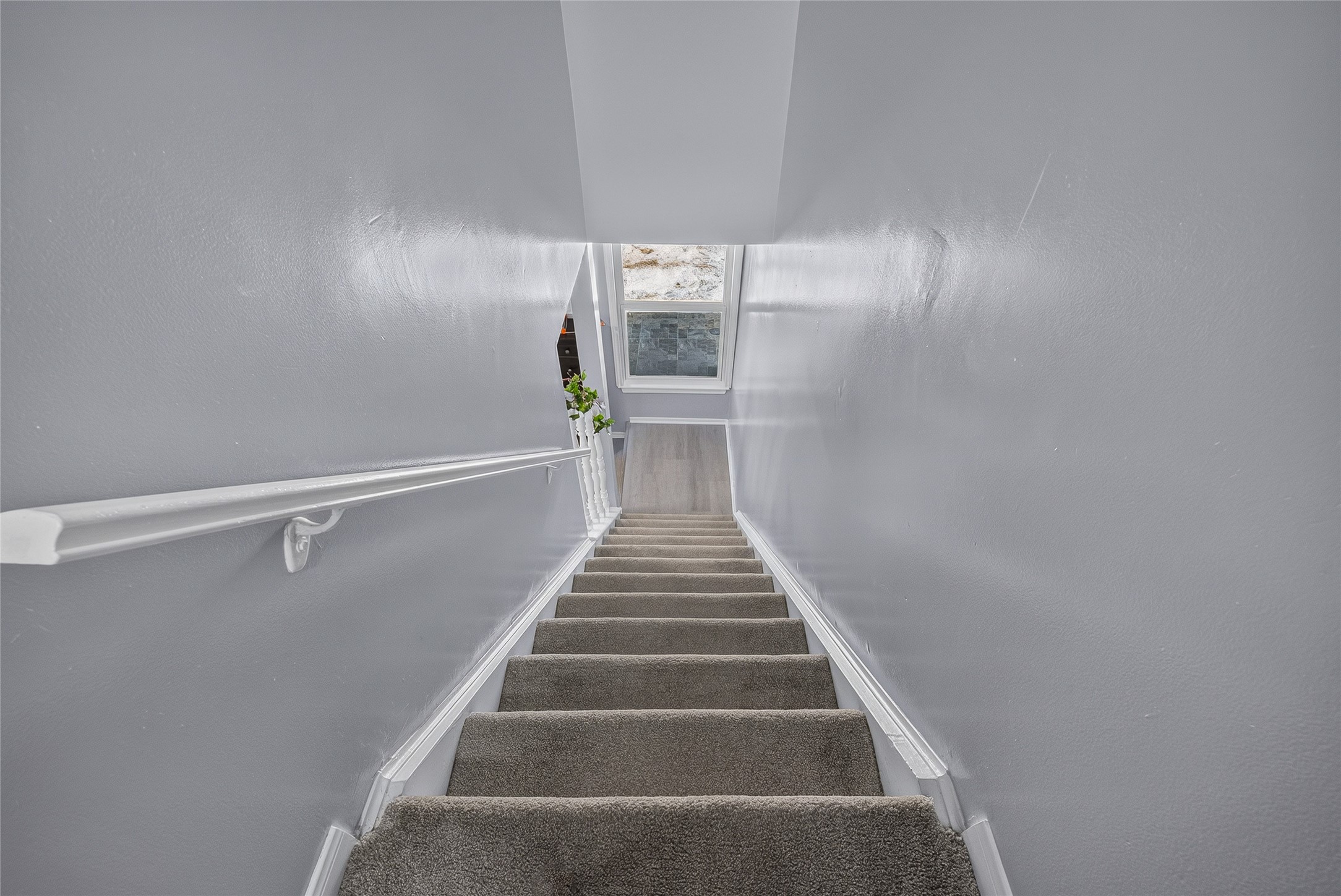 Upstairs to 3 bedrooms