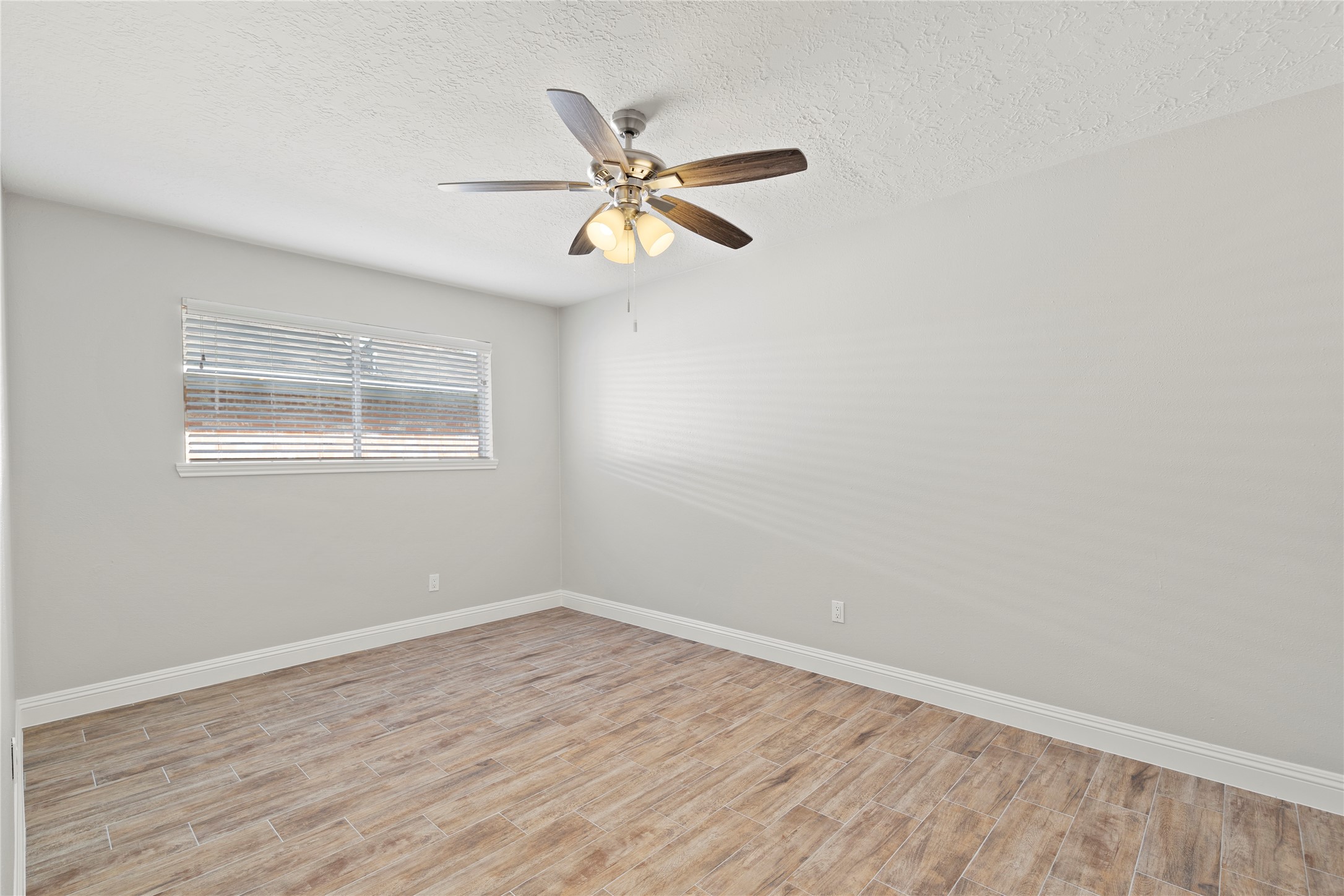 2536 Parkway Avenue, Rosenberg, TX 77471