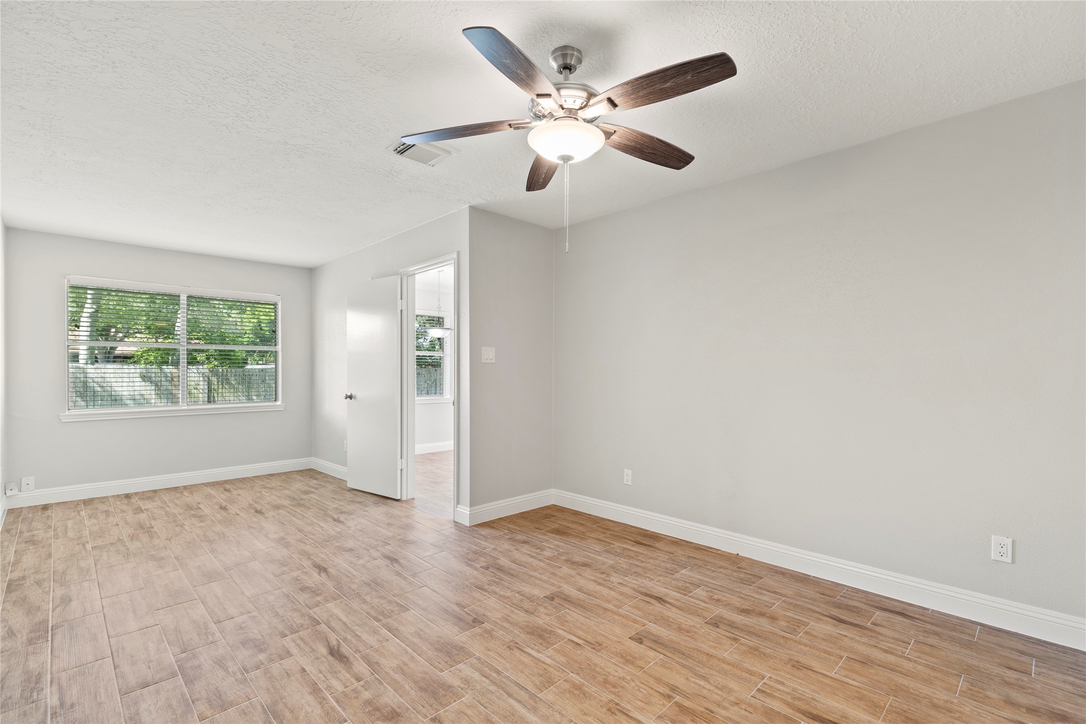 2536 Parkway Avenue, Rosenberg, TX 77471